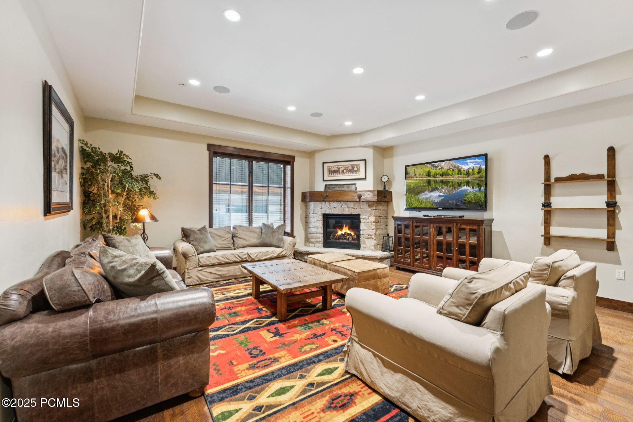 18 Silver Star Court, C-10