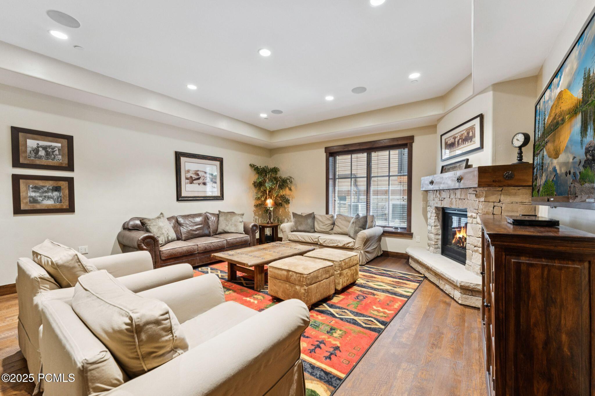 18 Silver Star Court, C-10