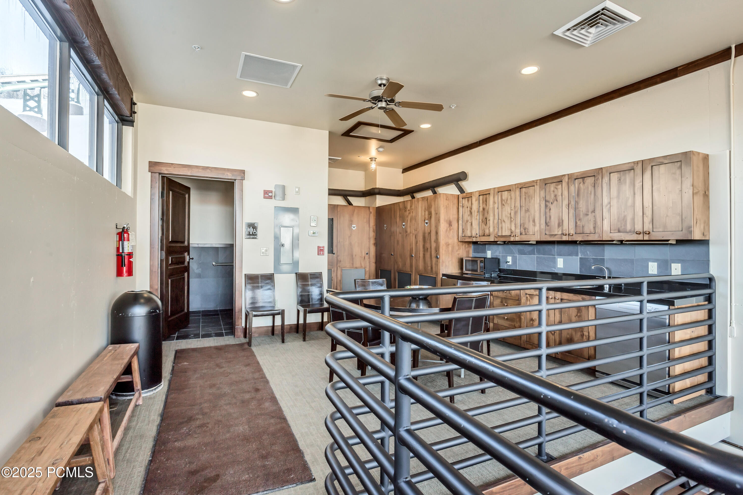 18 Silver Star Court, C-10