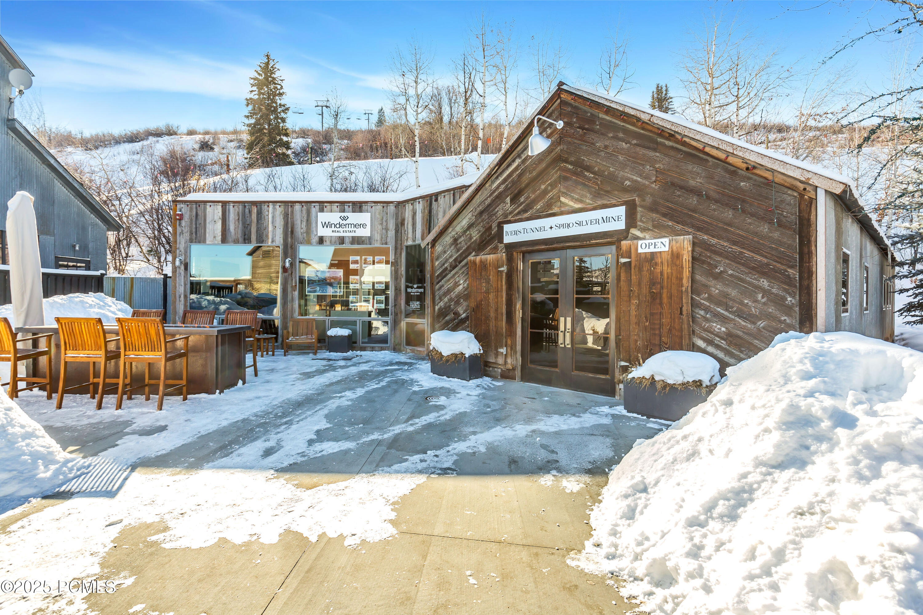 18 Silver Star Court, C-10