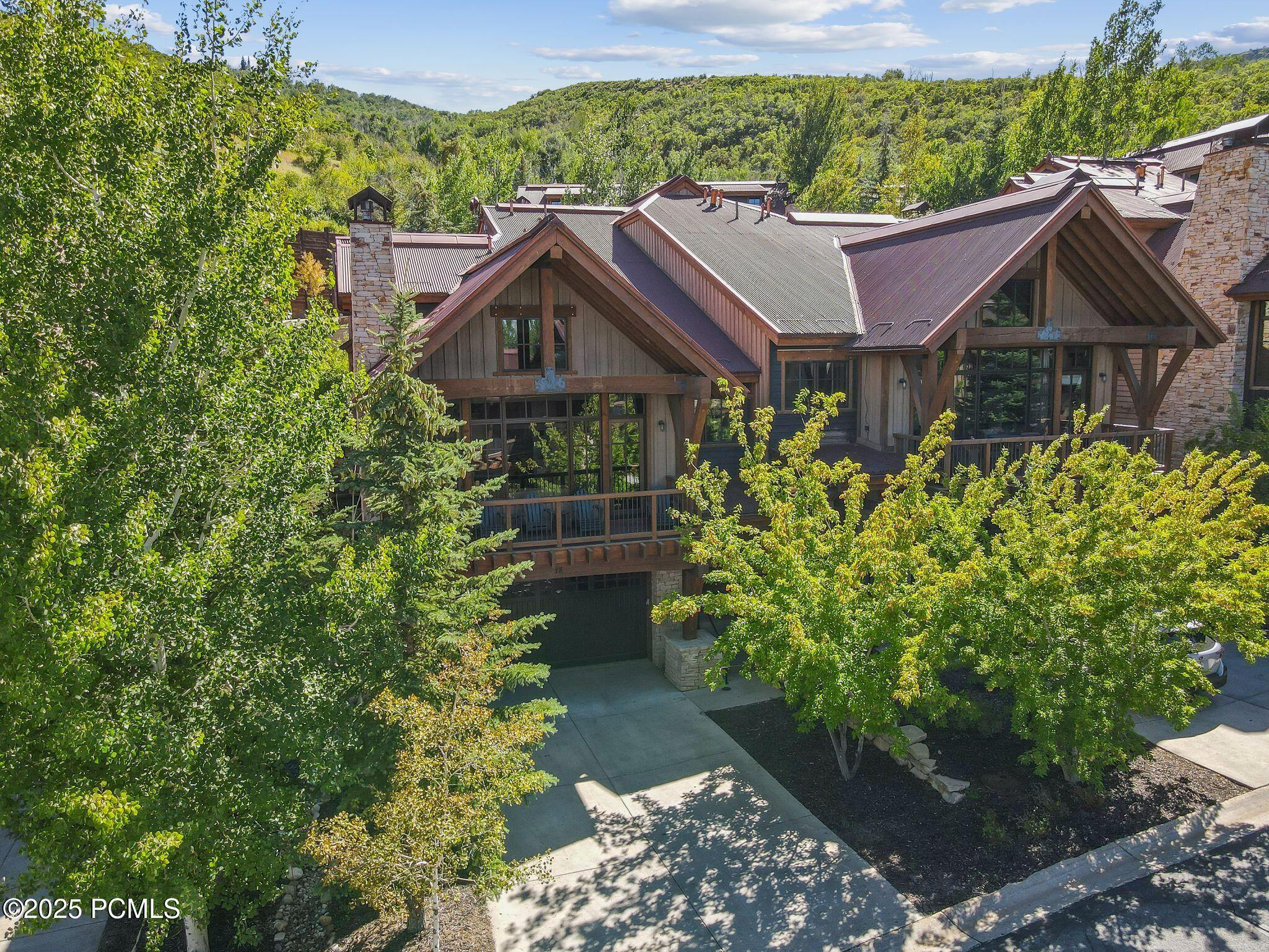 18 Silver Star Court, C-10