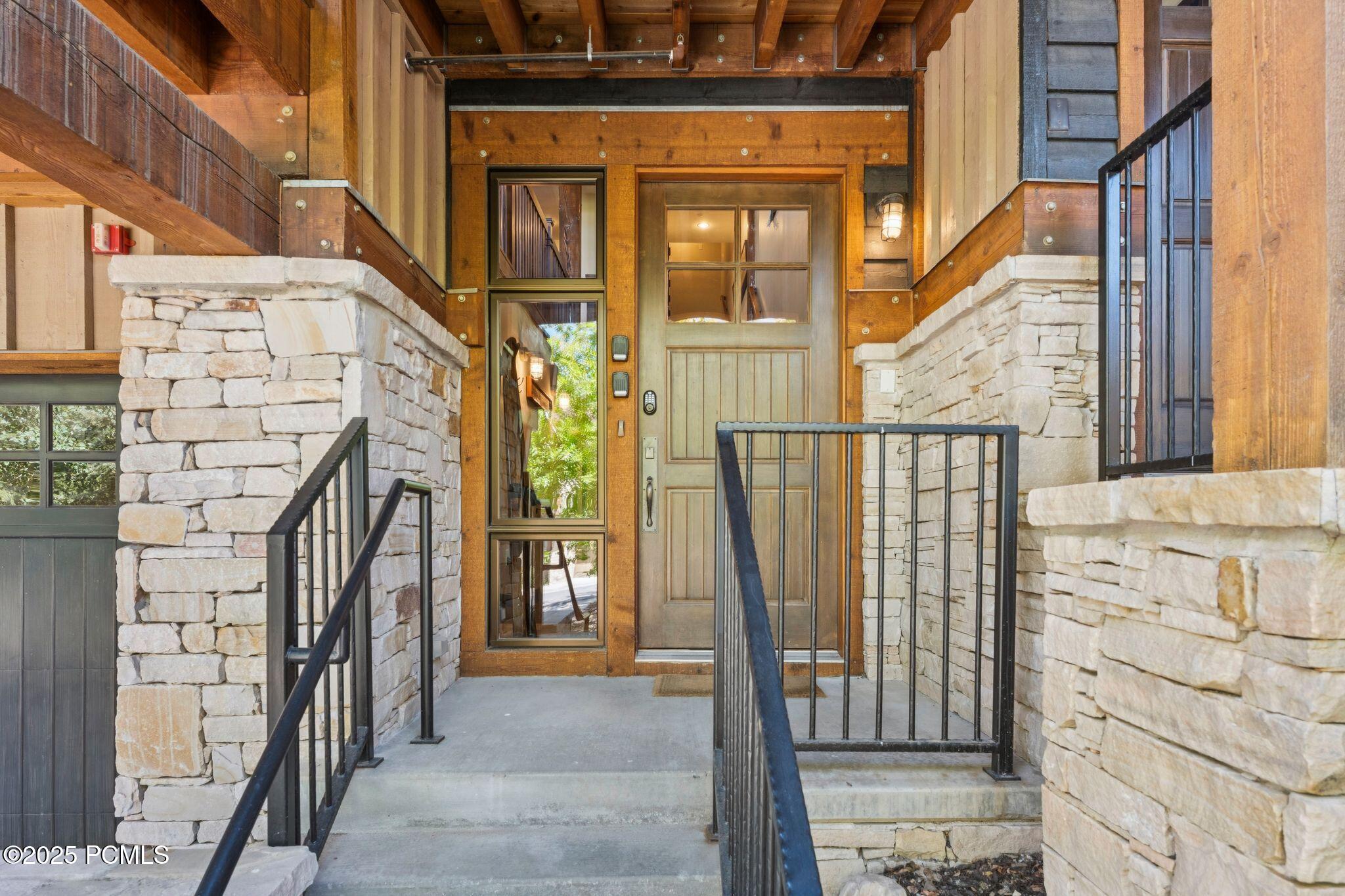 18 Silver Star Court, C-10