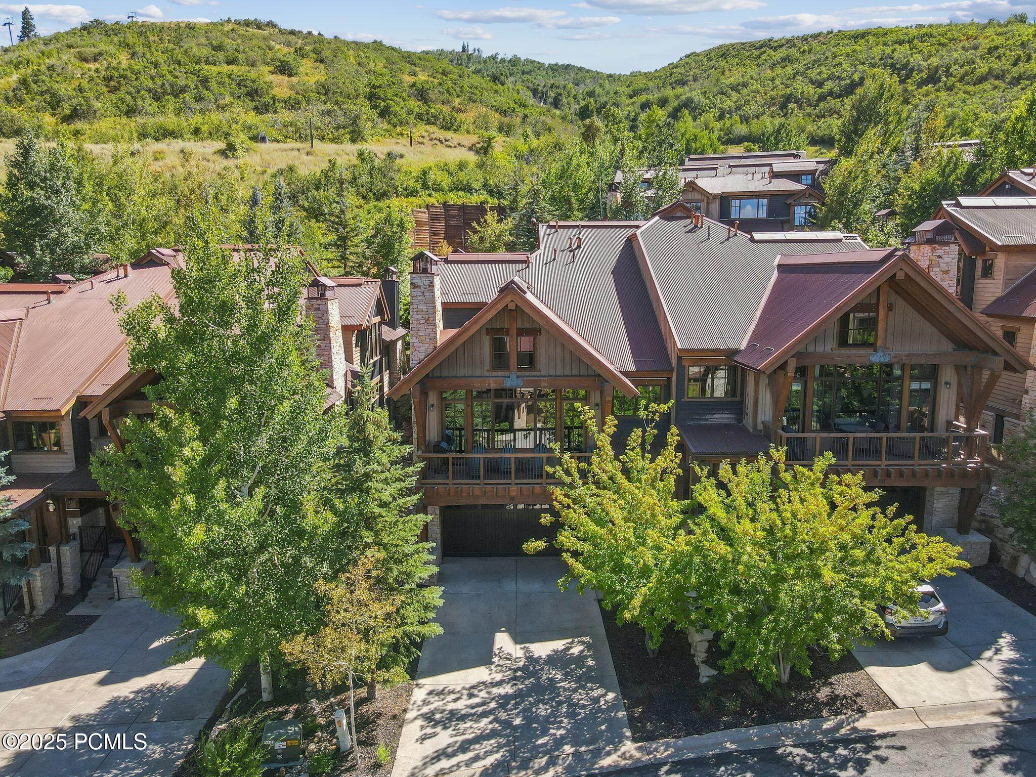 18 Silver Star Court, C-10