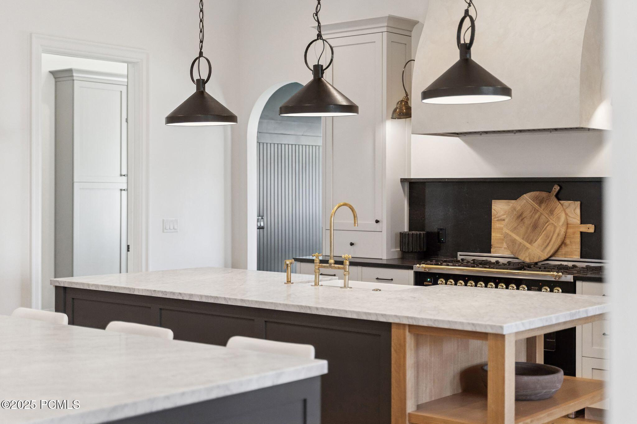 520 Pine Canyon Road