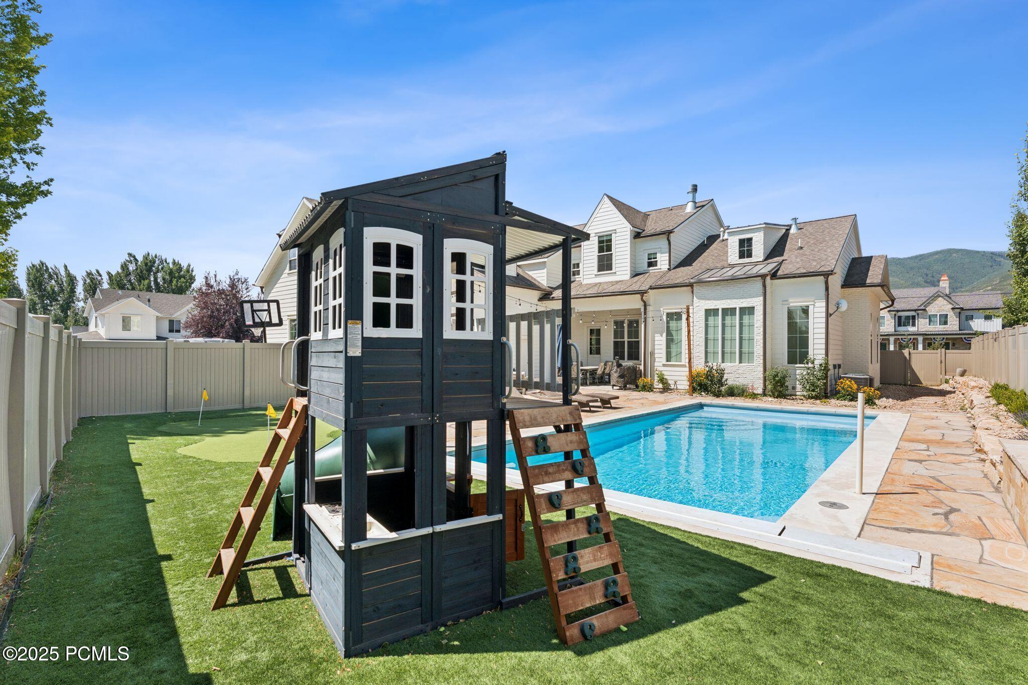 520 Pine Canyon Road