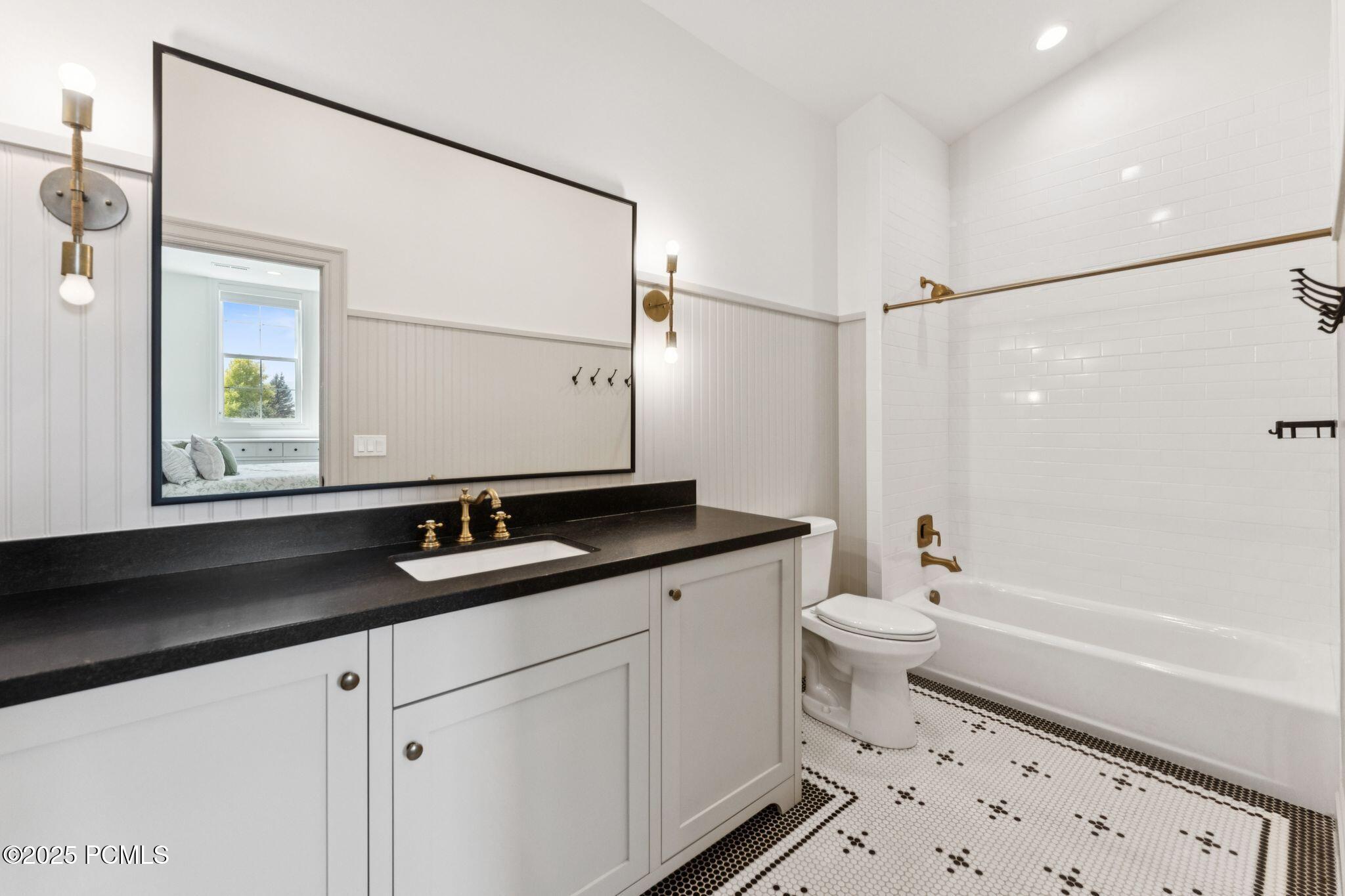 520 Pine Canyon Road