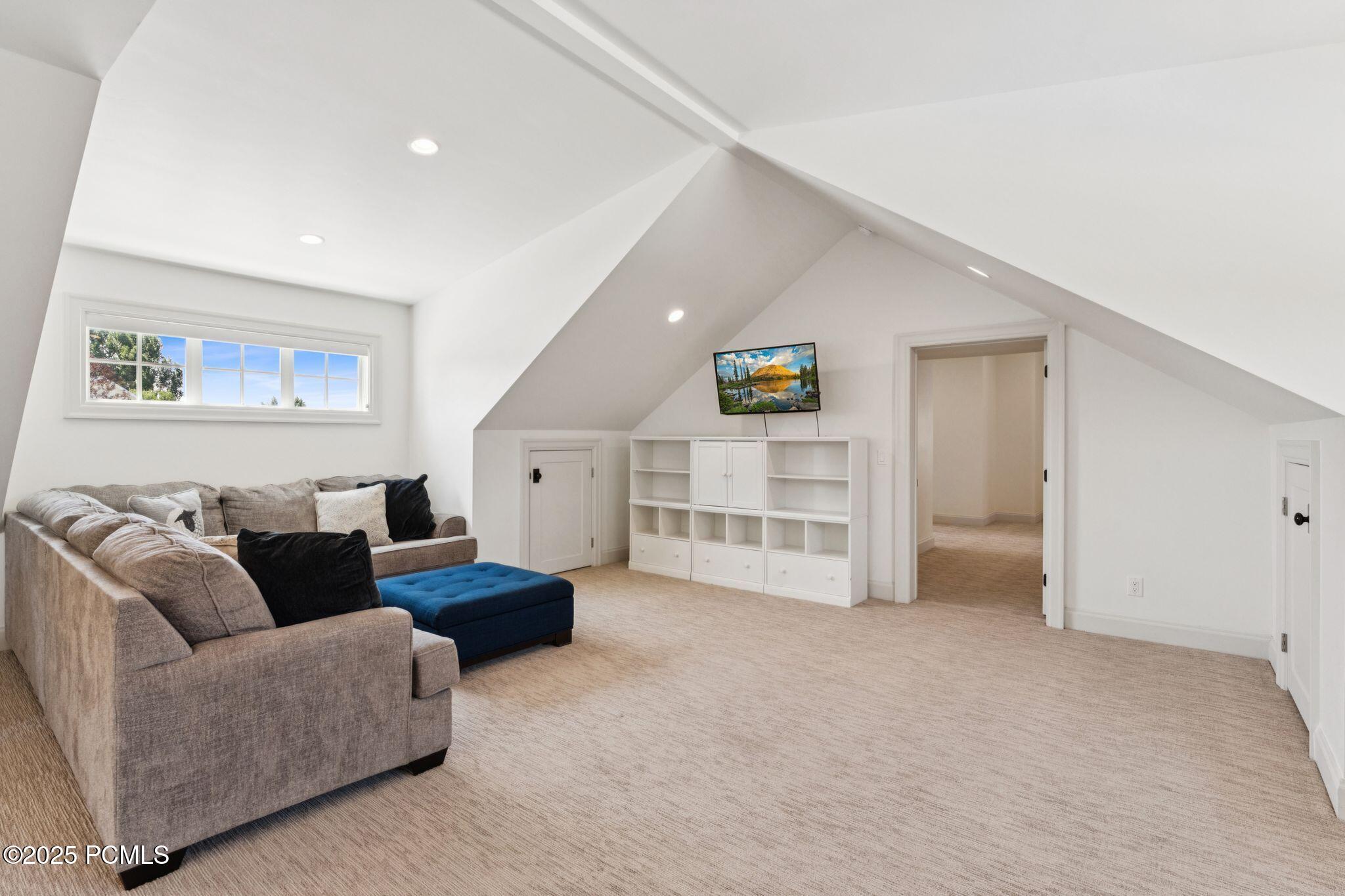 520 Pine Canyon Road