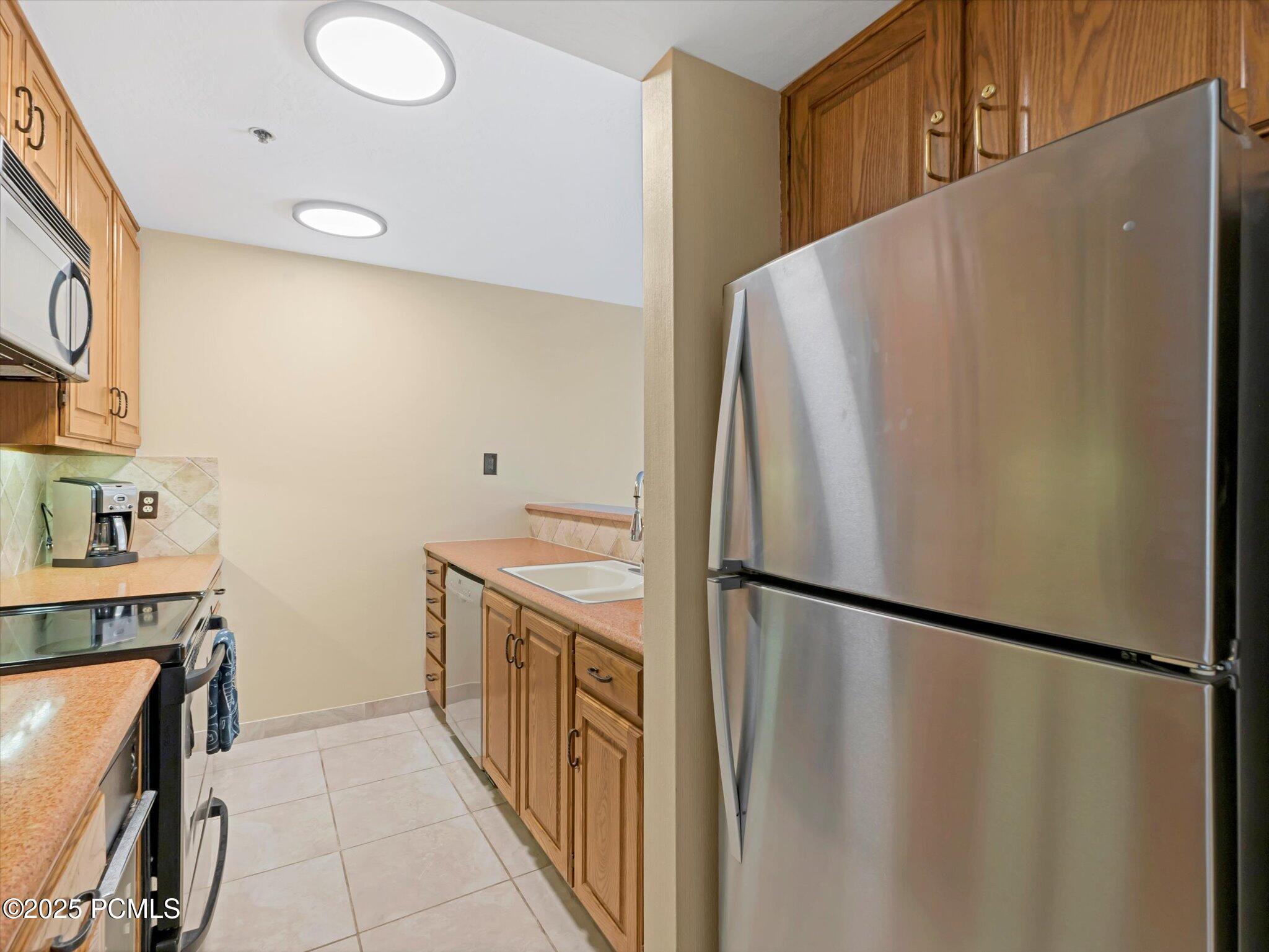 1574 N Deer Valley Drive N Drive