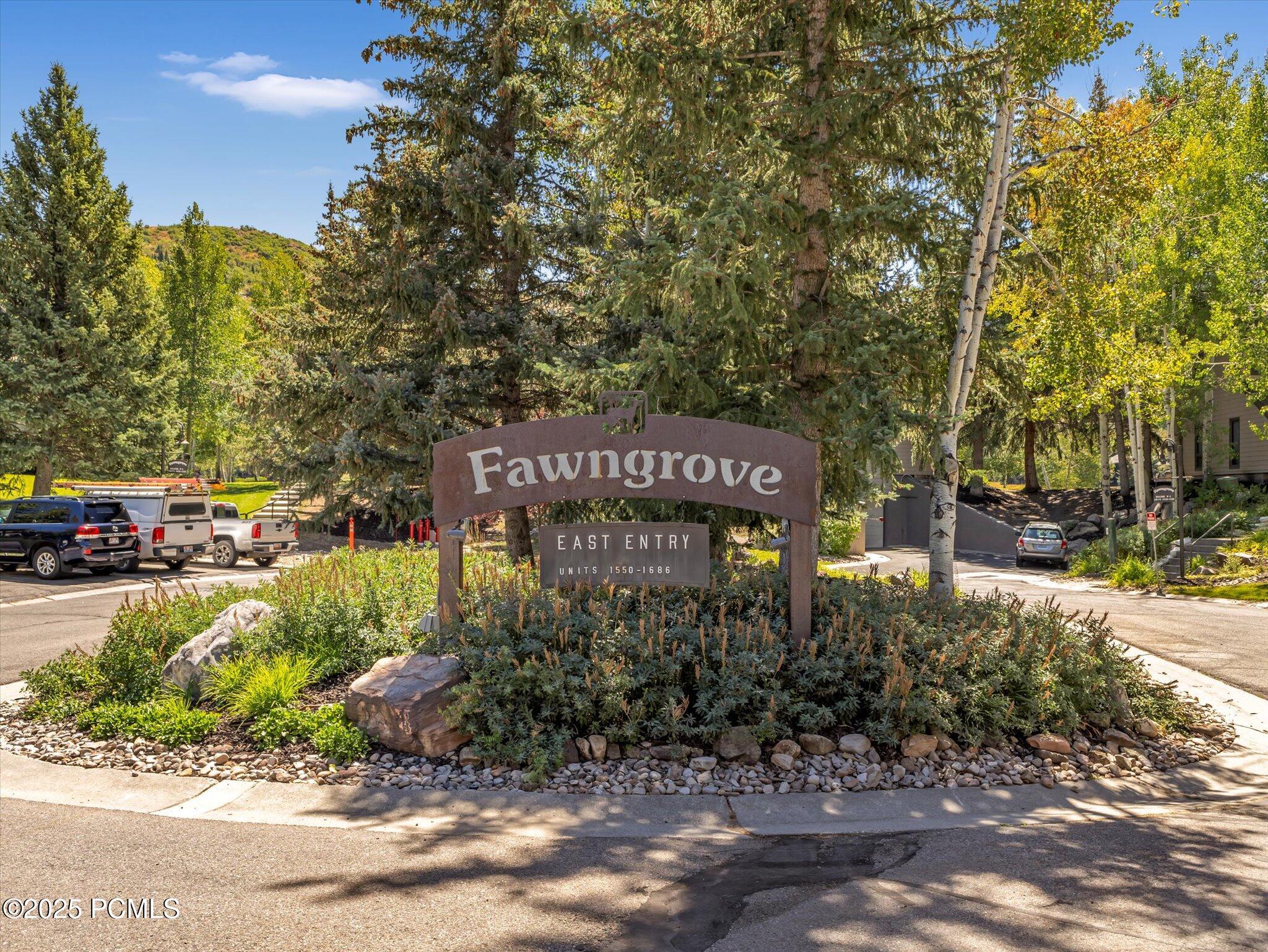 1574 N Deer Valley Drive N Drive