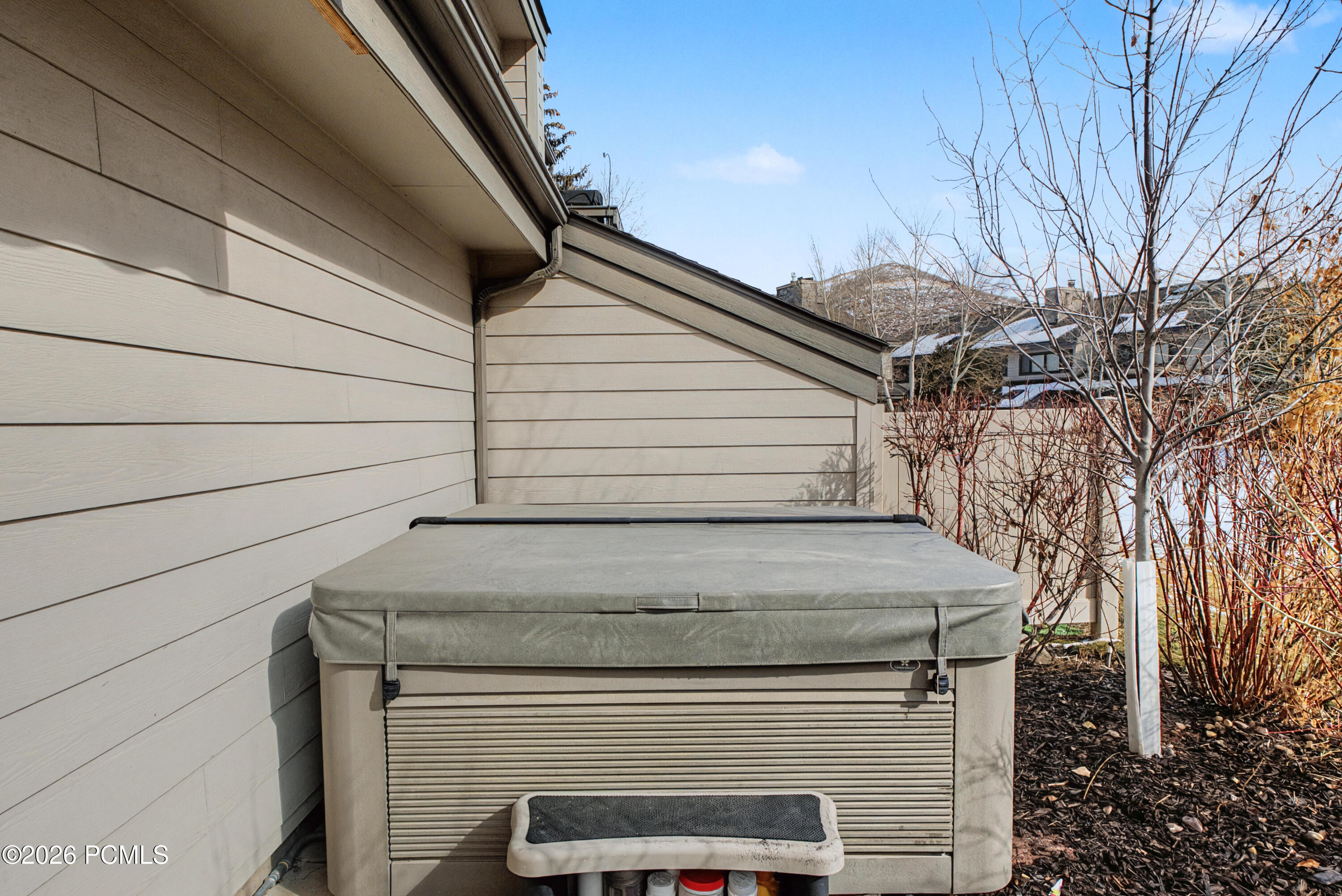 1574 N Deer Valley Drive N Drive