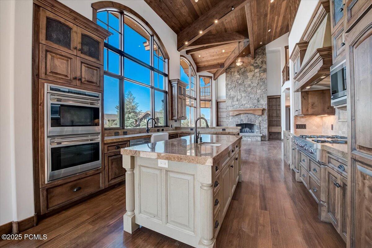 2530 Palomino Trail