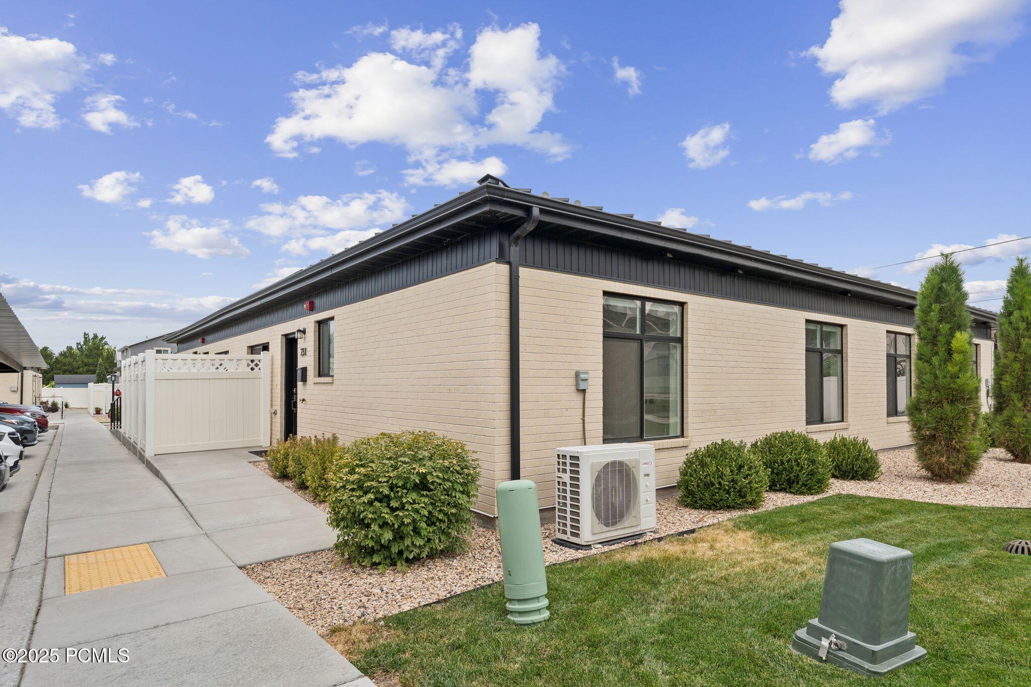 3580 S 805 E Street, 231