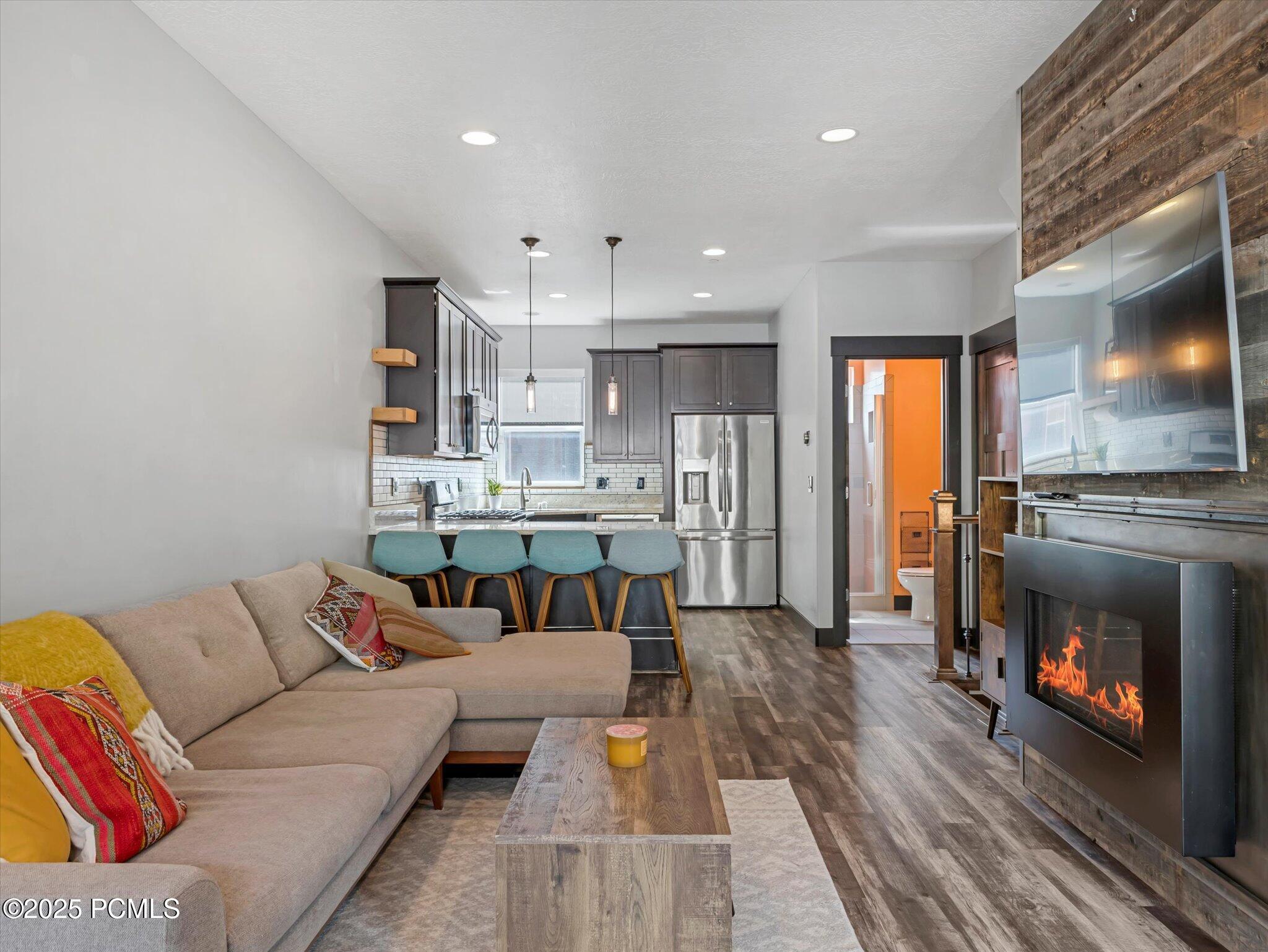 1370 Center Drive, 12