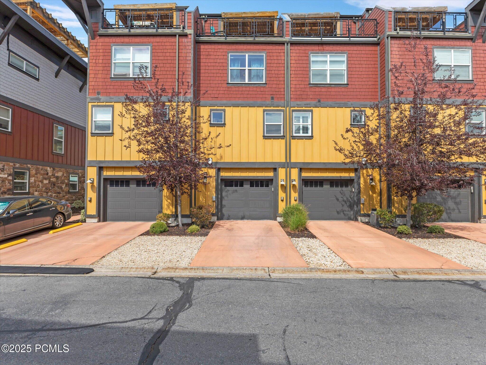 1370 Center Drive, 12