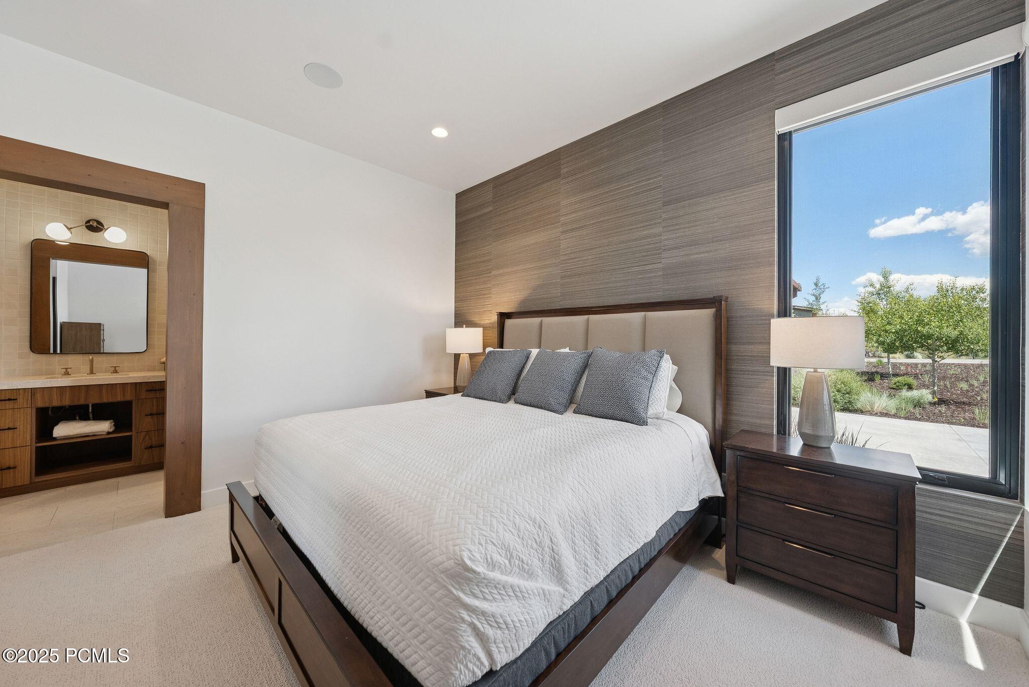 6731 W Golden Bear Loop