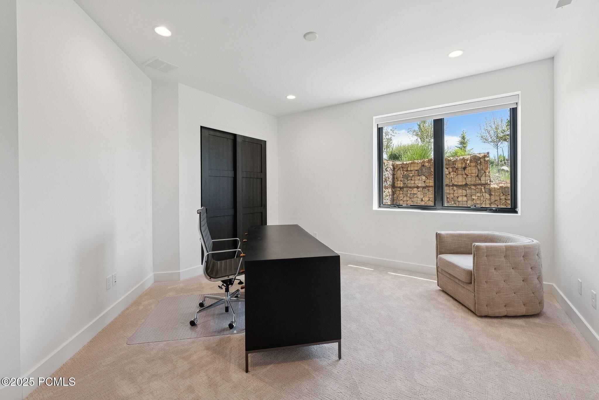 6731 W Golden Bear Loop