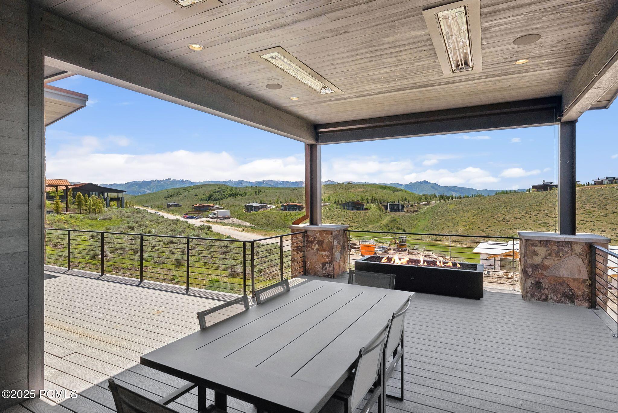 6731 W Golden Bear Loop