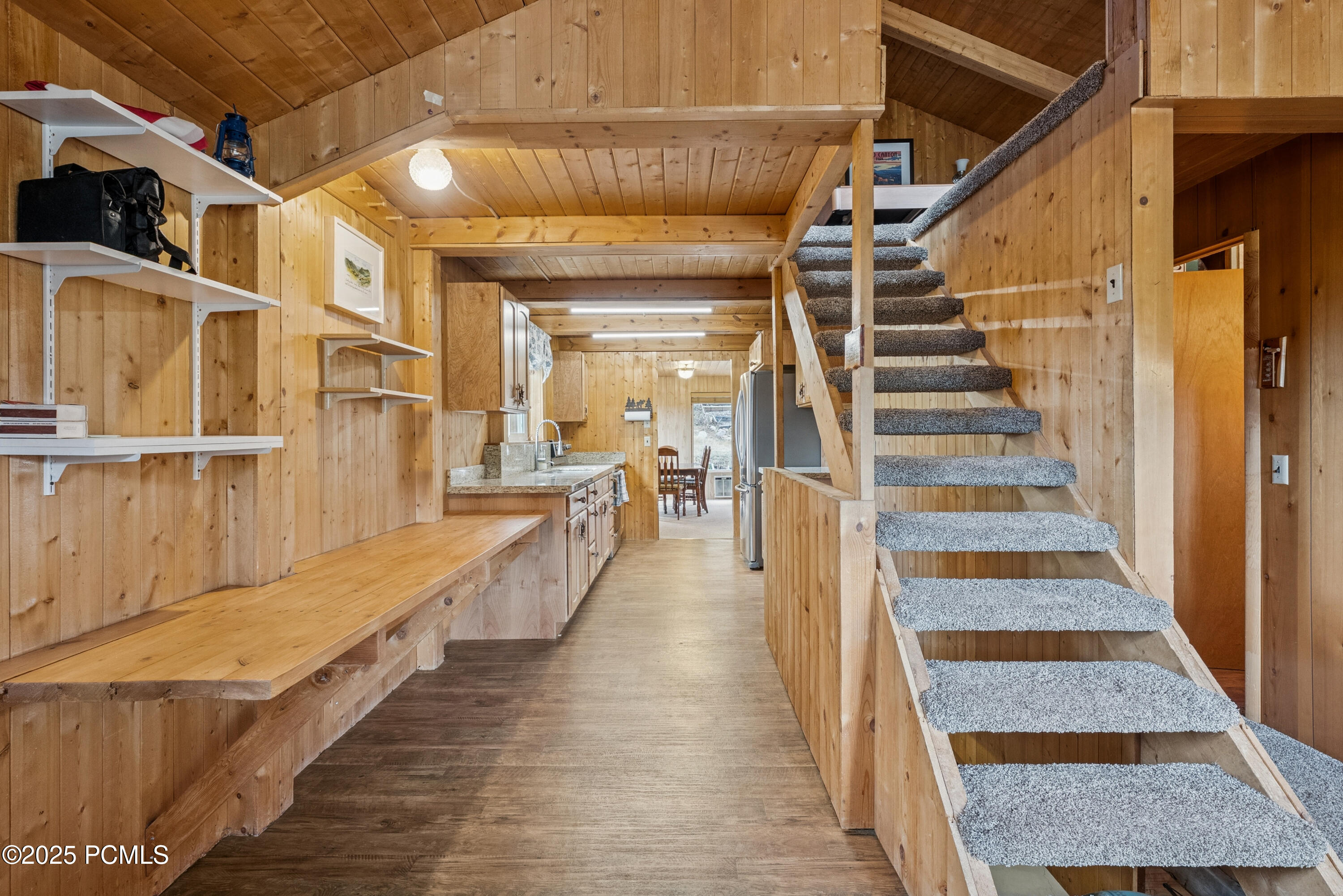 6025 Hoback