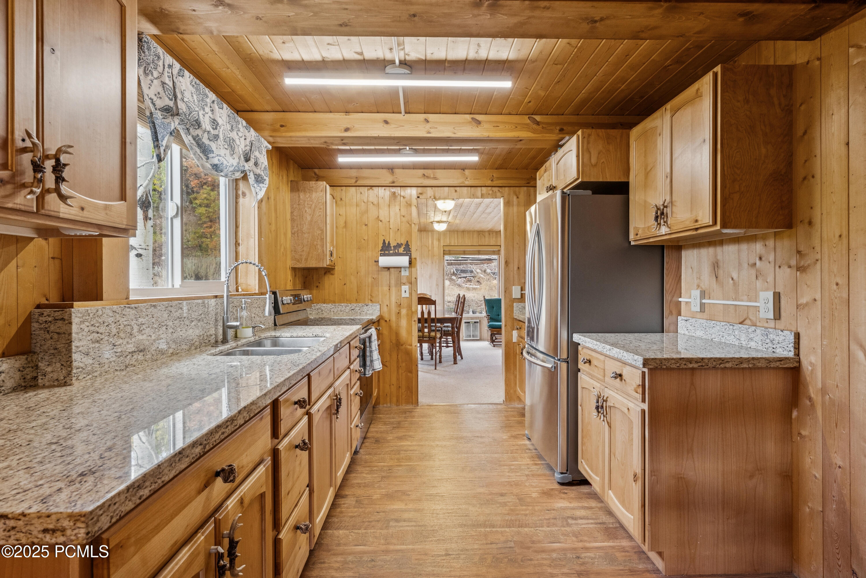 6025 Hoback