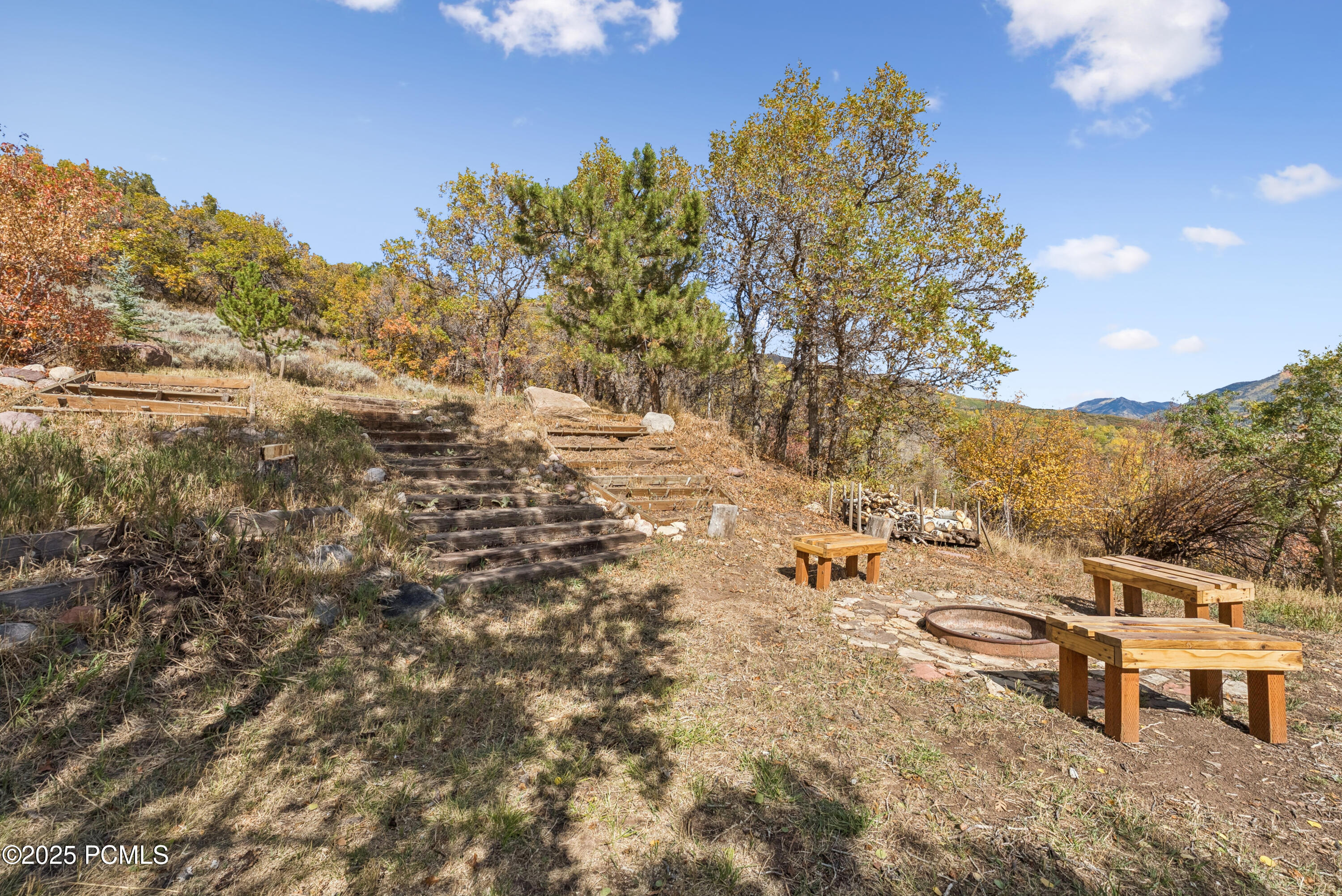 6025 Hoback