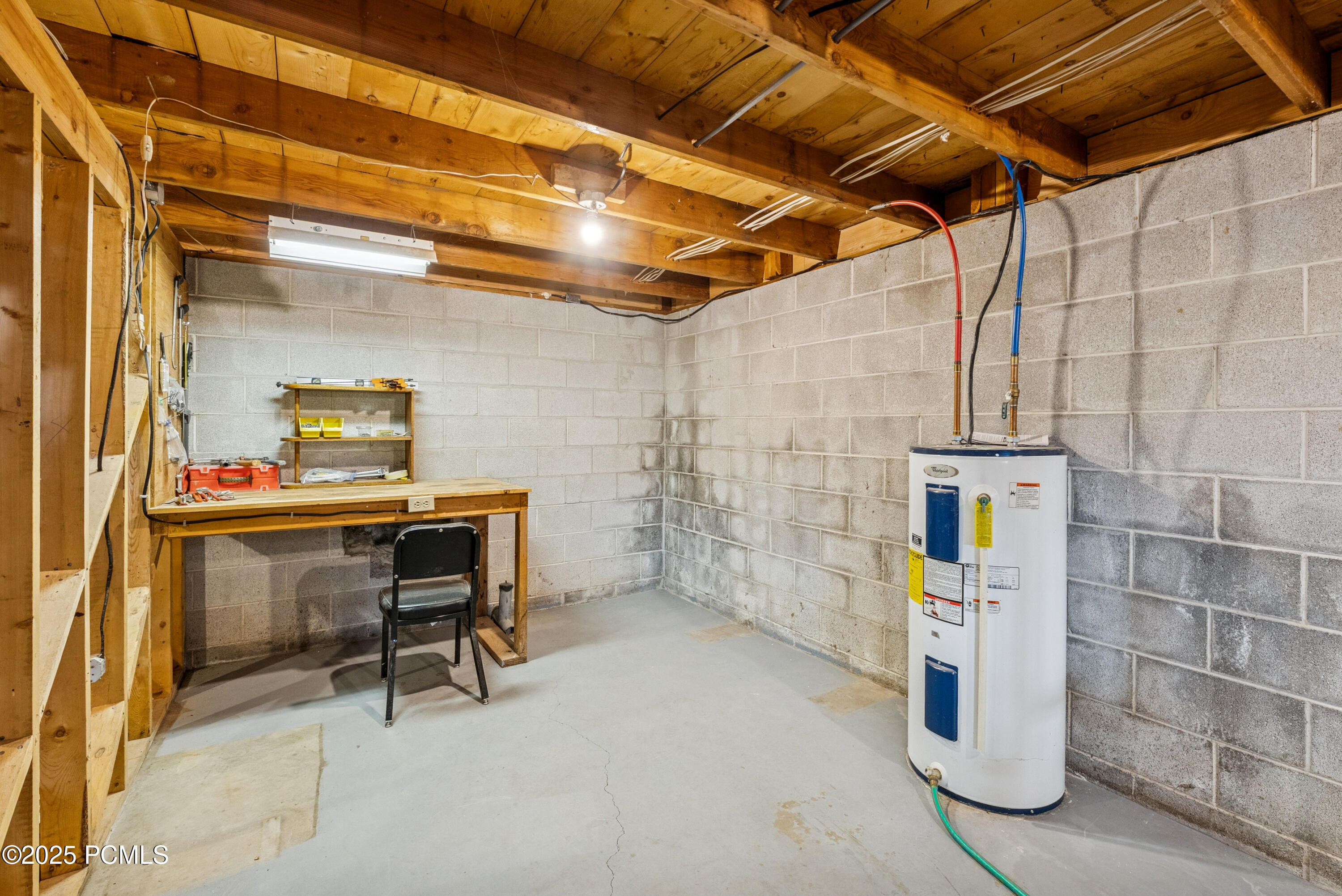6025 Hoback