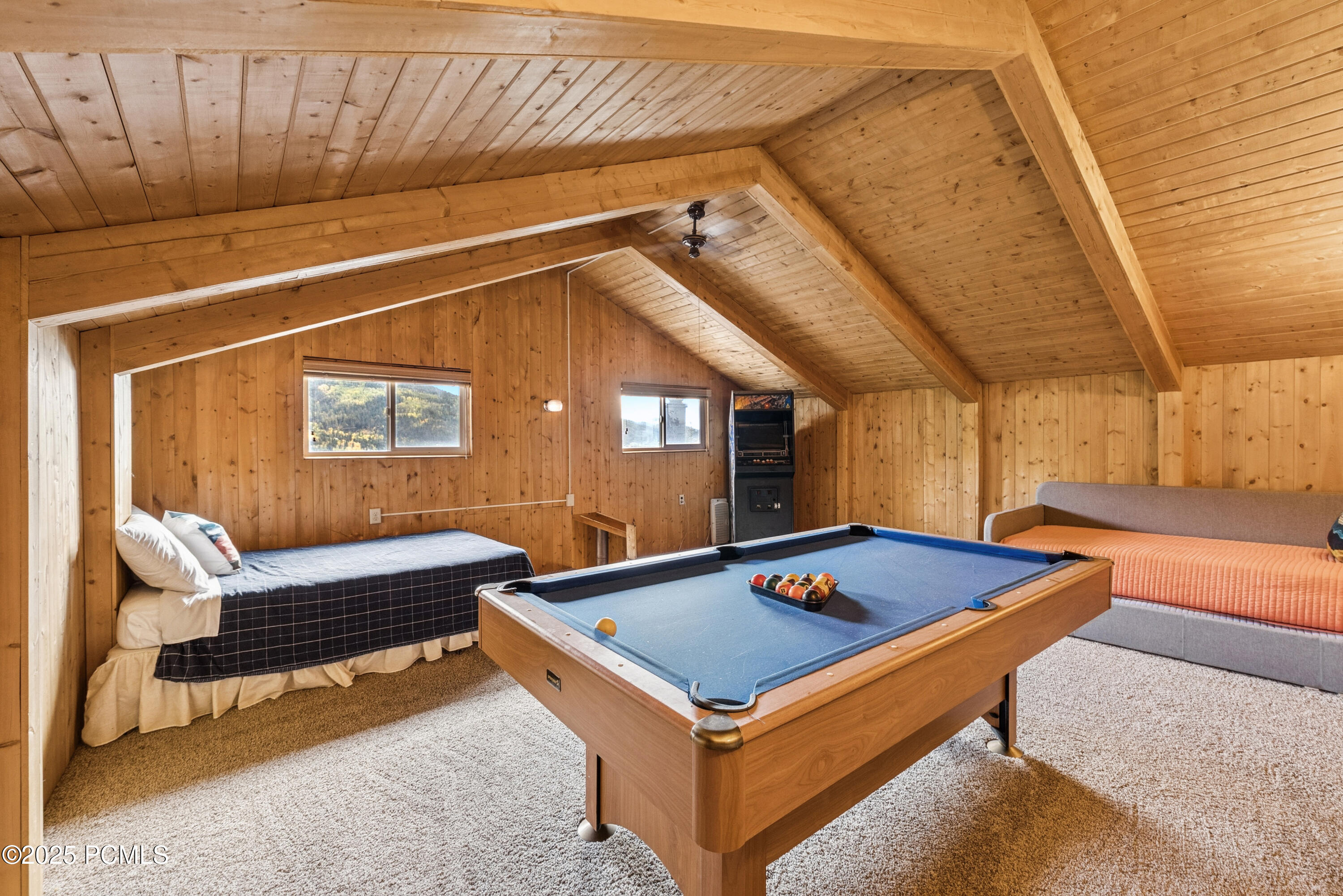 6025 Hoback