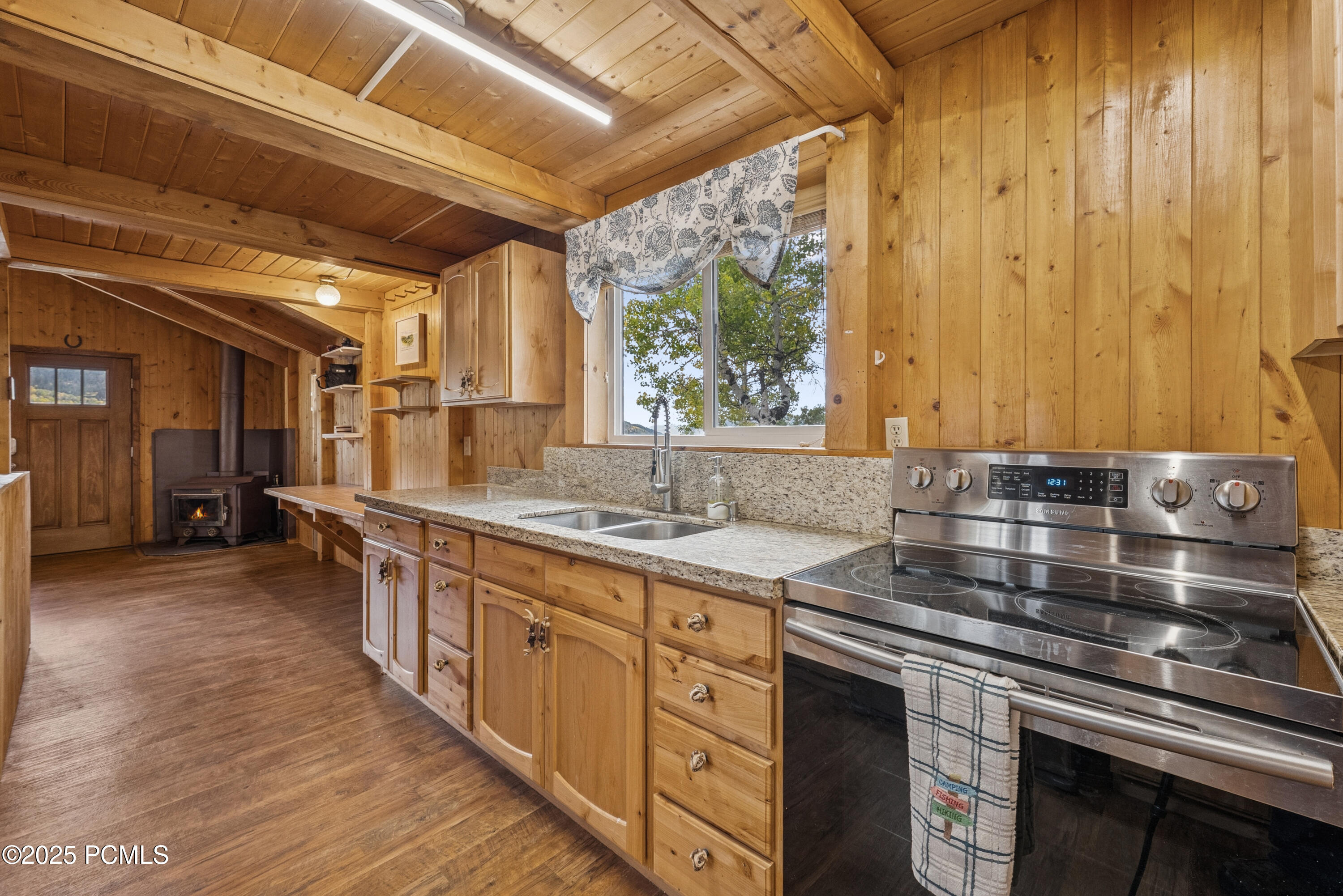 6025 Hoback