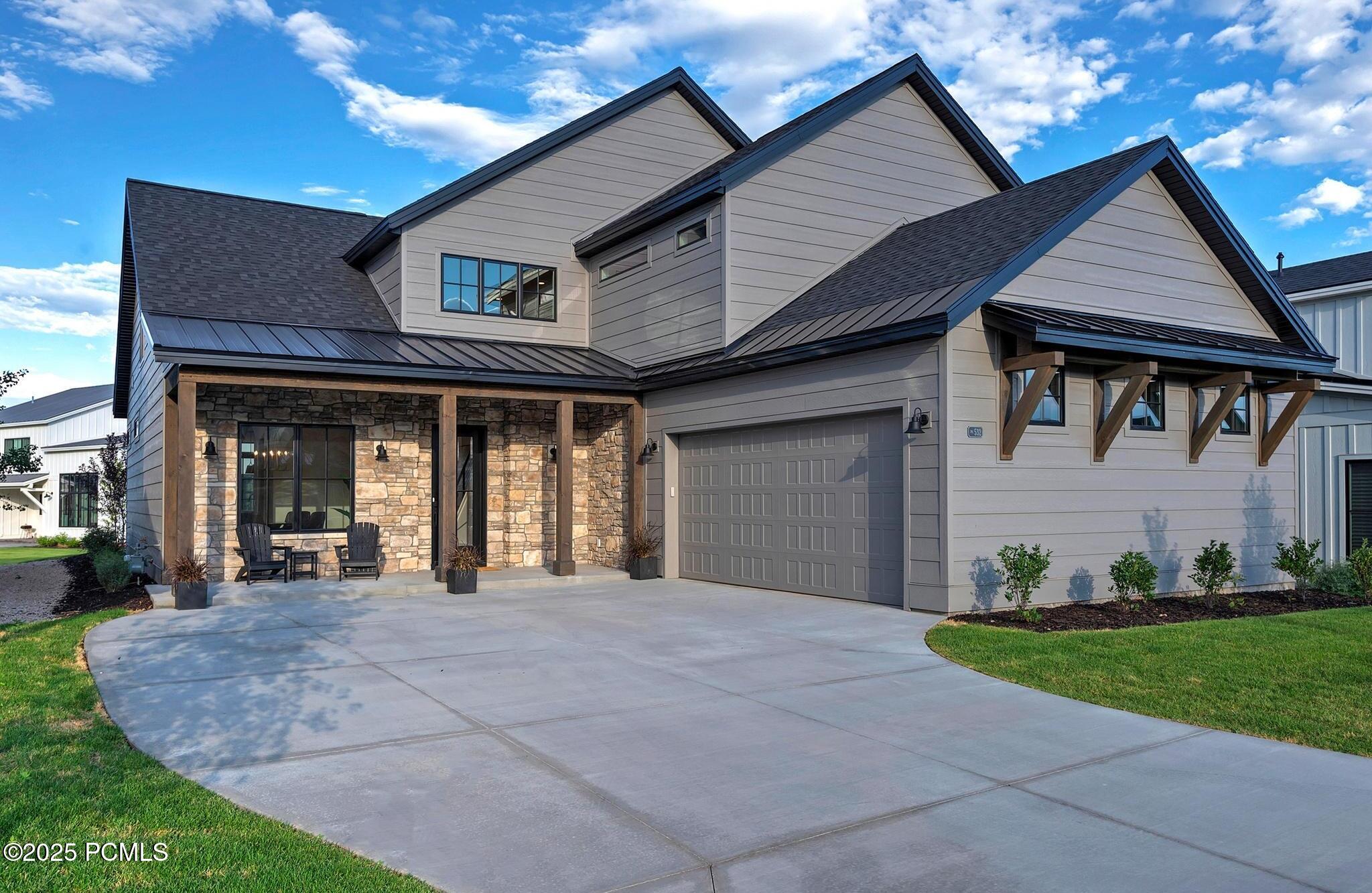 532 N Farm Hill Lane