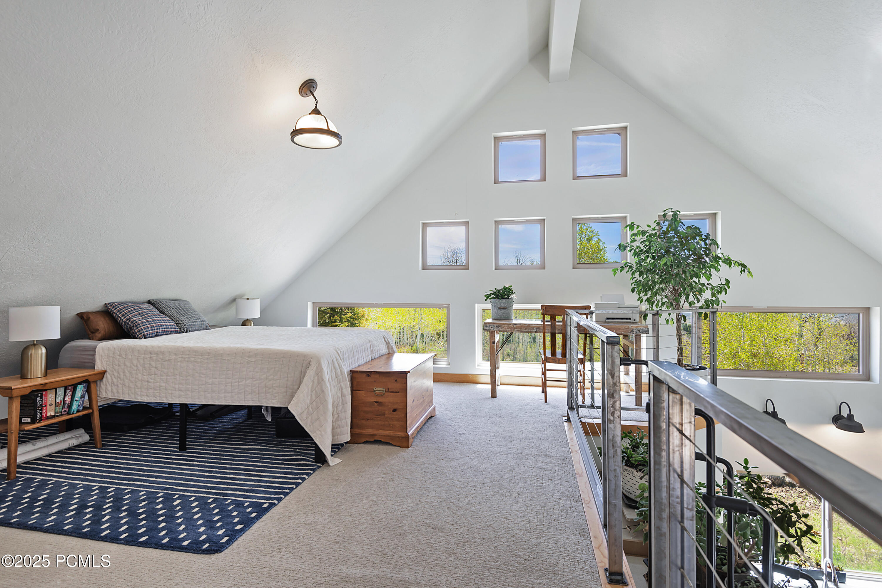 10941 N Hailes Loop Road