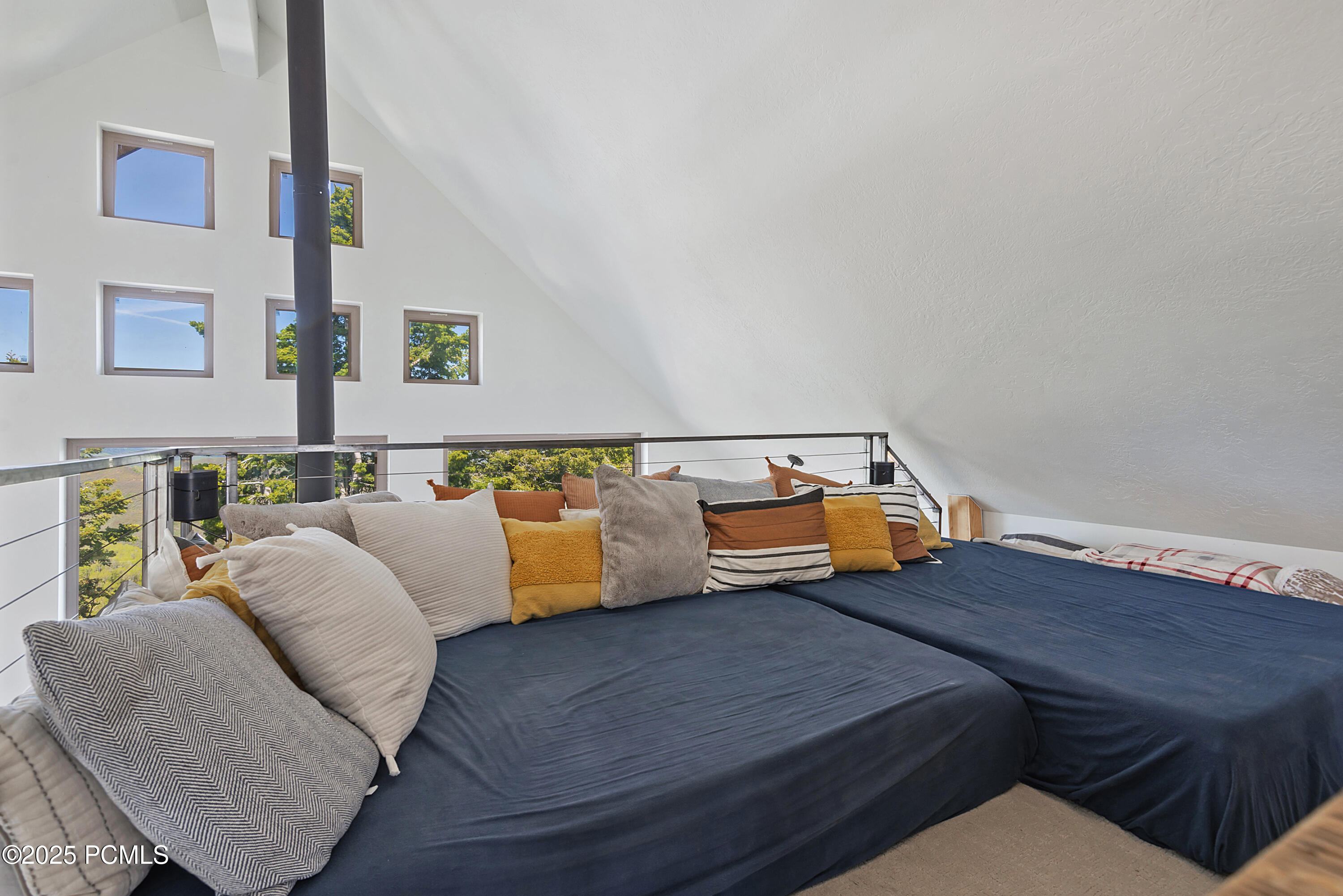 10941 N Hailes Loop Road