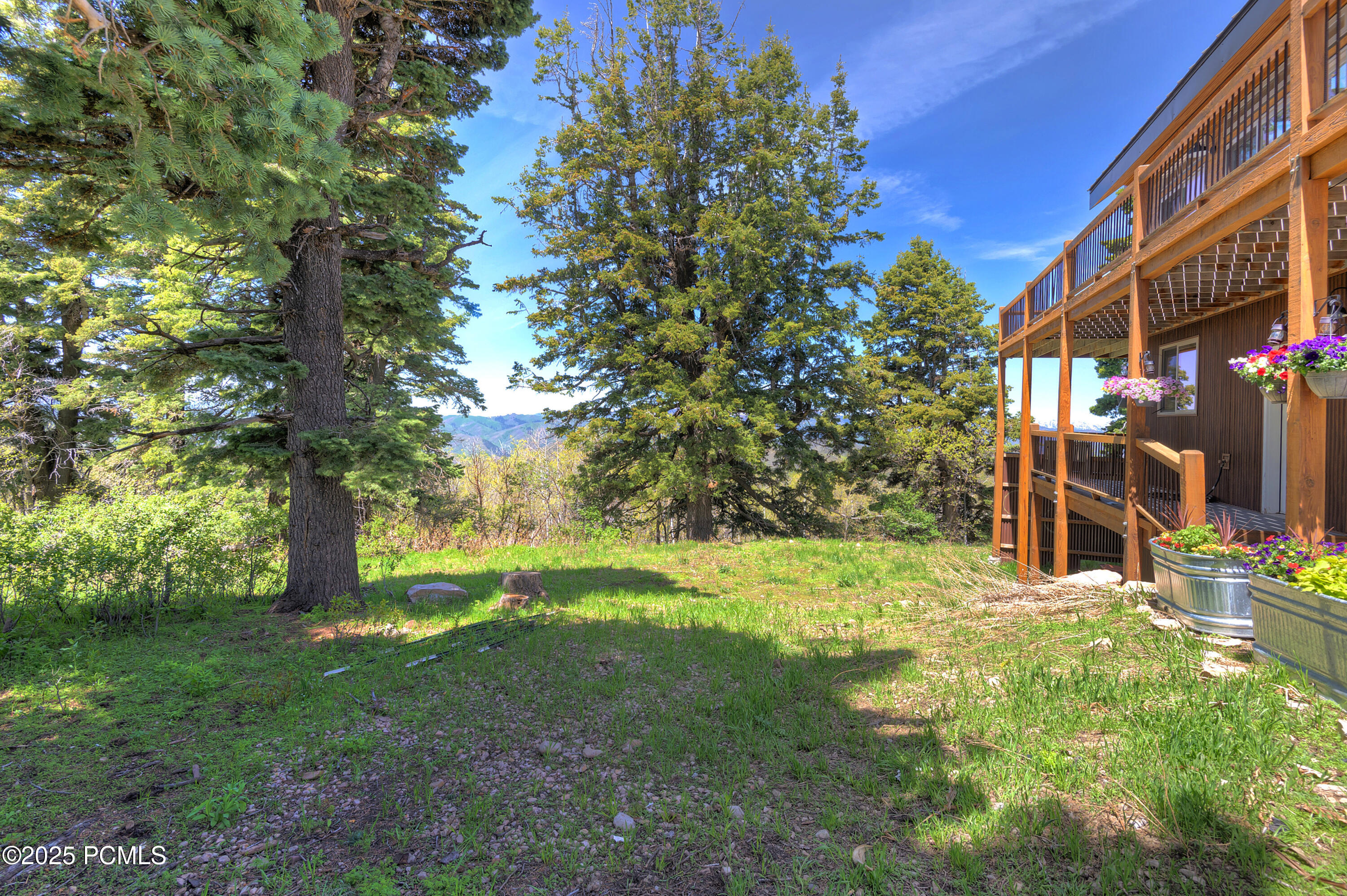 10941 N Hailes Loop Road