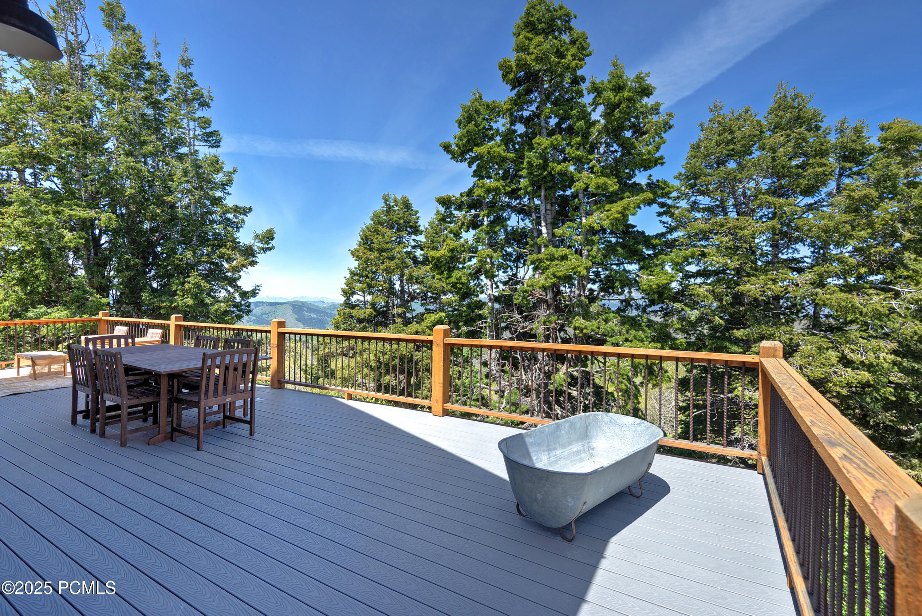 10941 N Hailes Loop Road