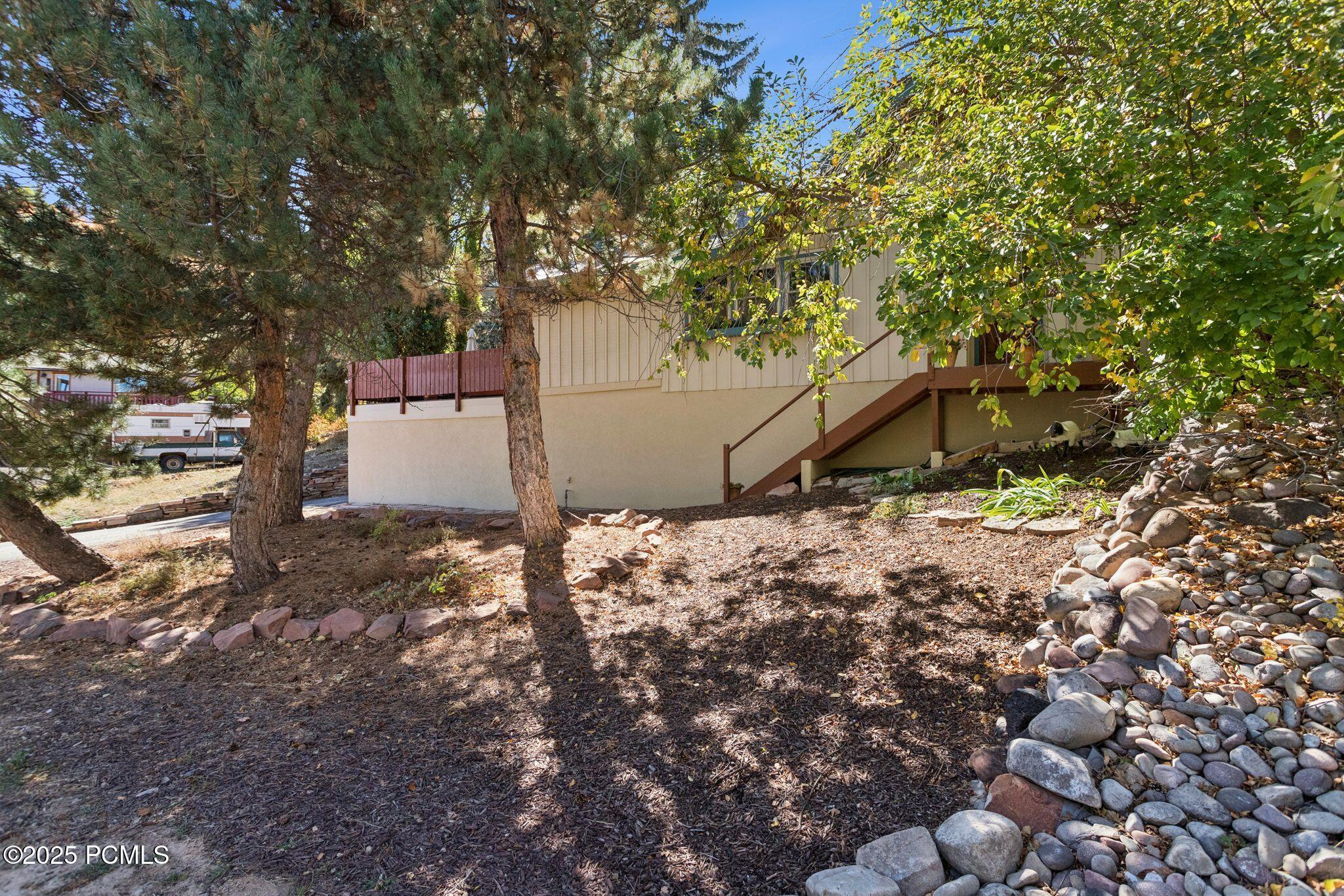 135 Crestview Drive