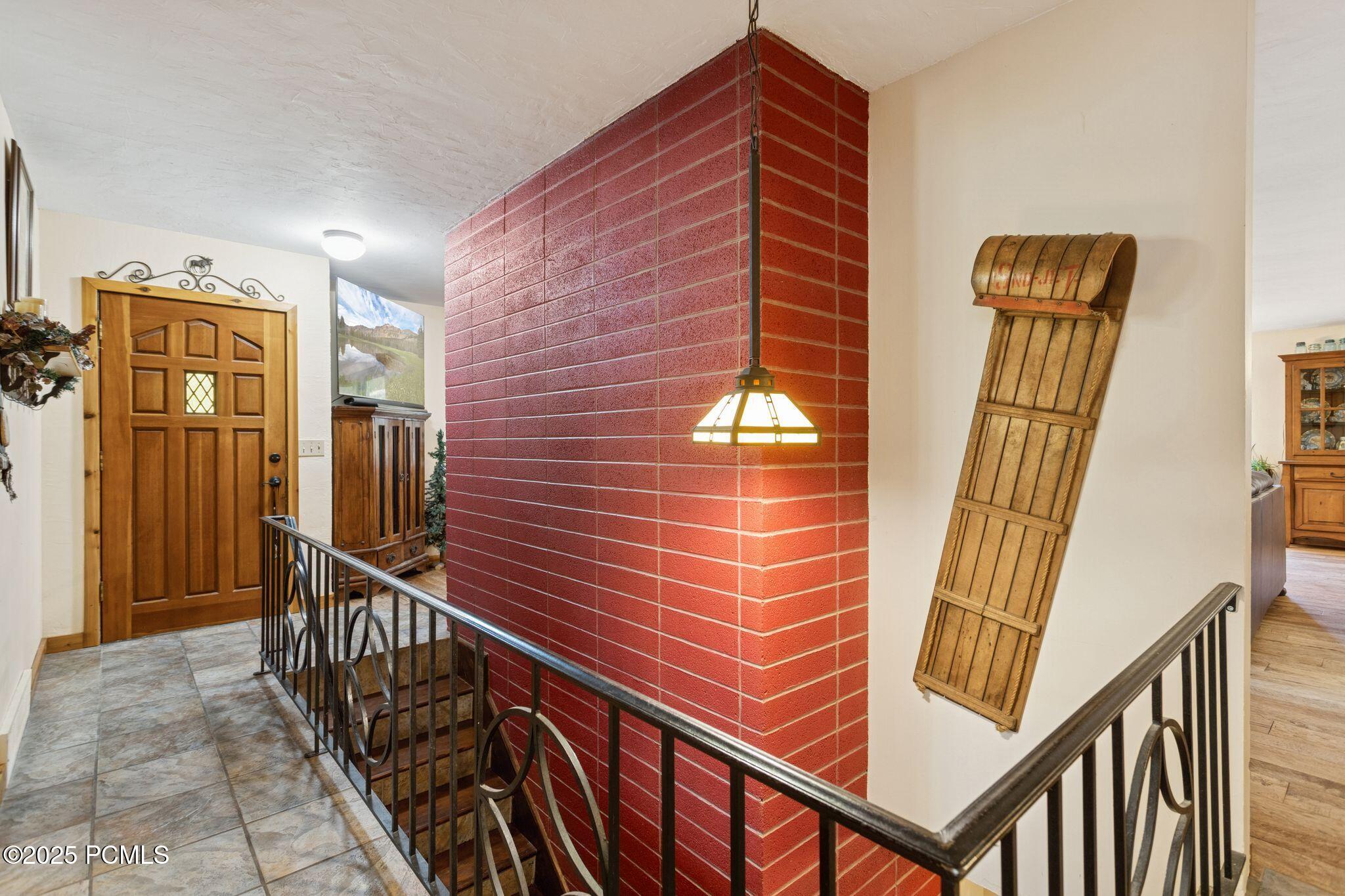 135 Crestview Drive