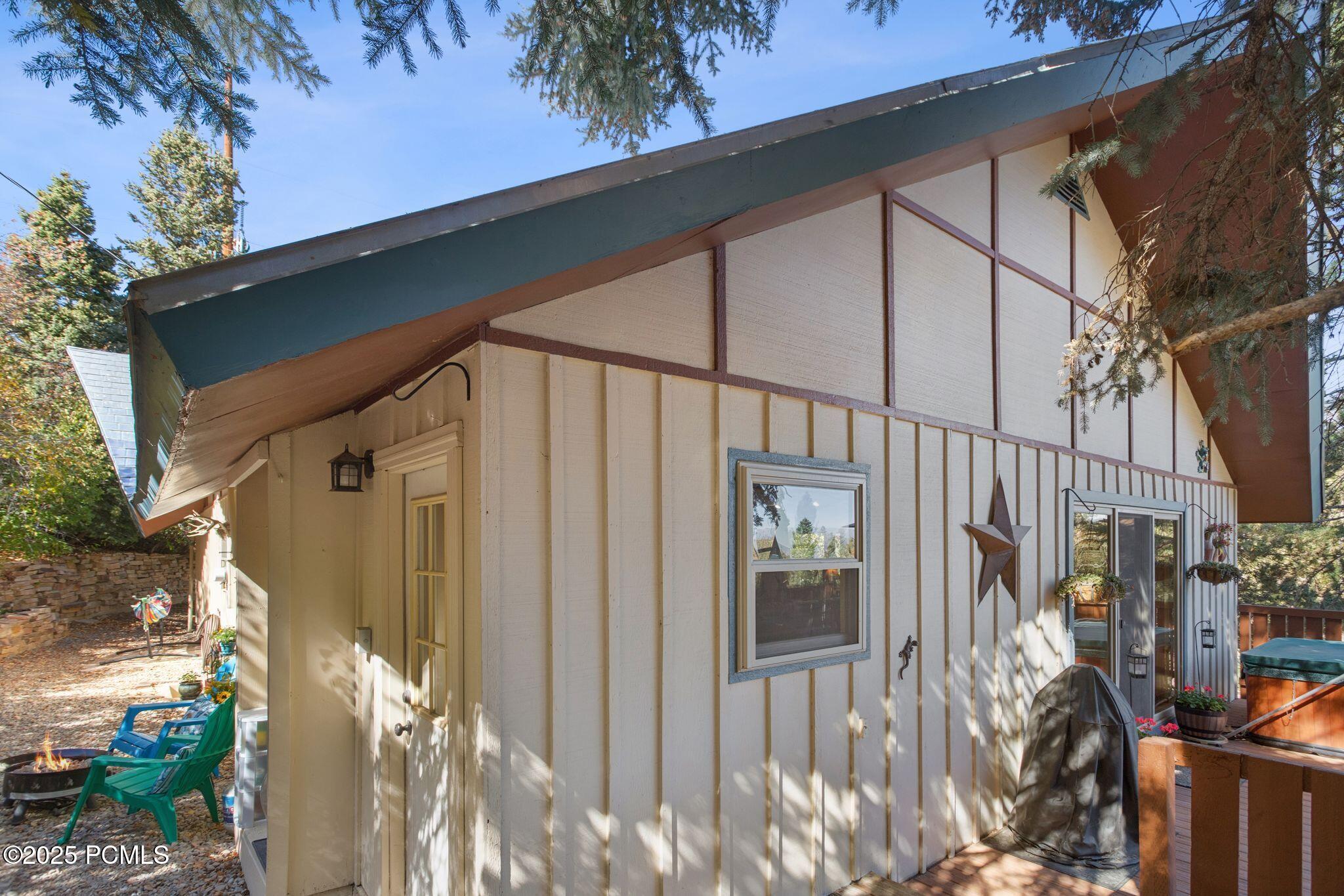 135 Crestview Drive
