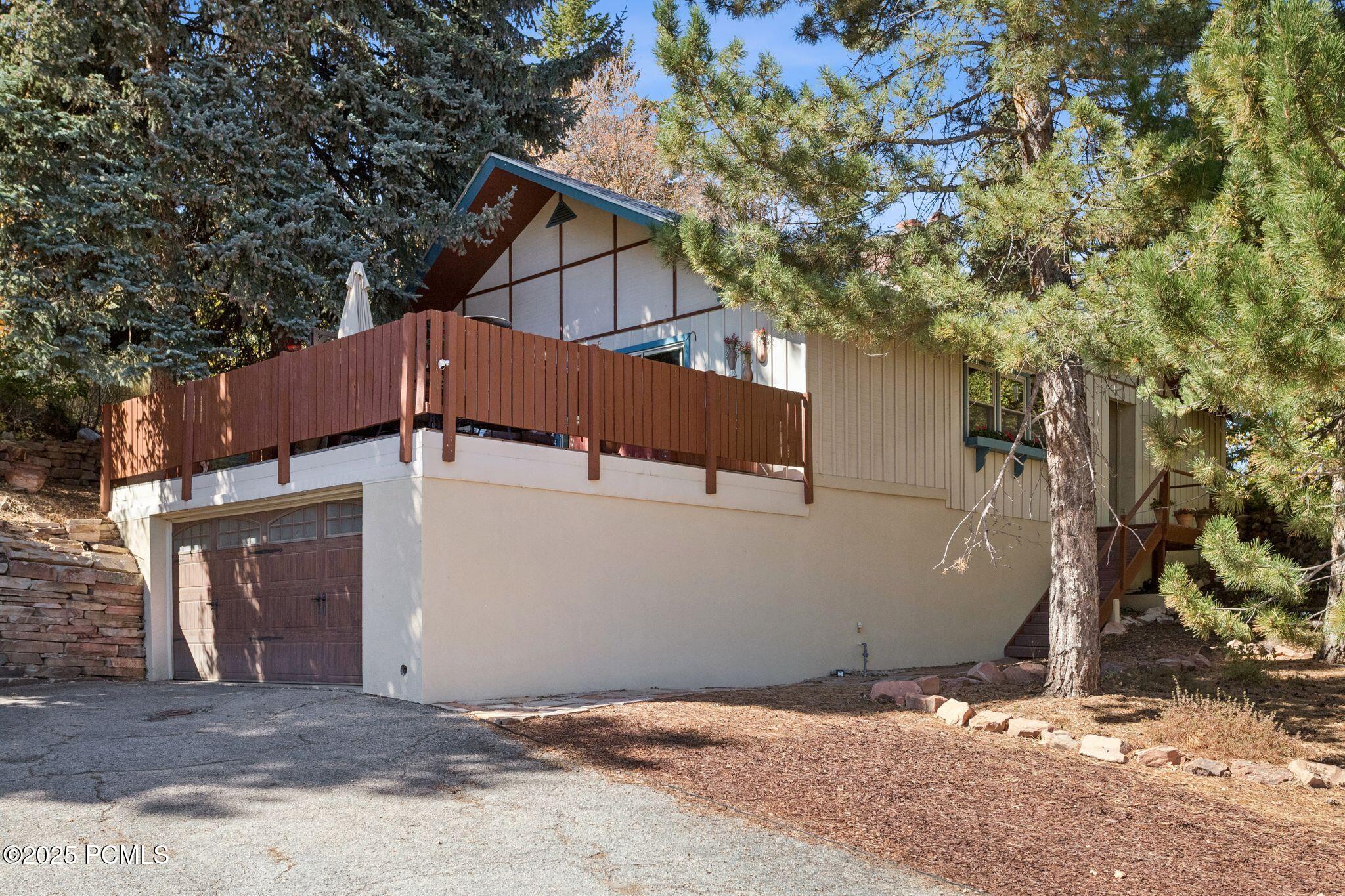 135 Crestview Drive