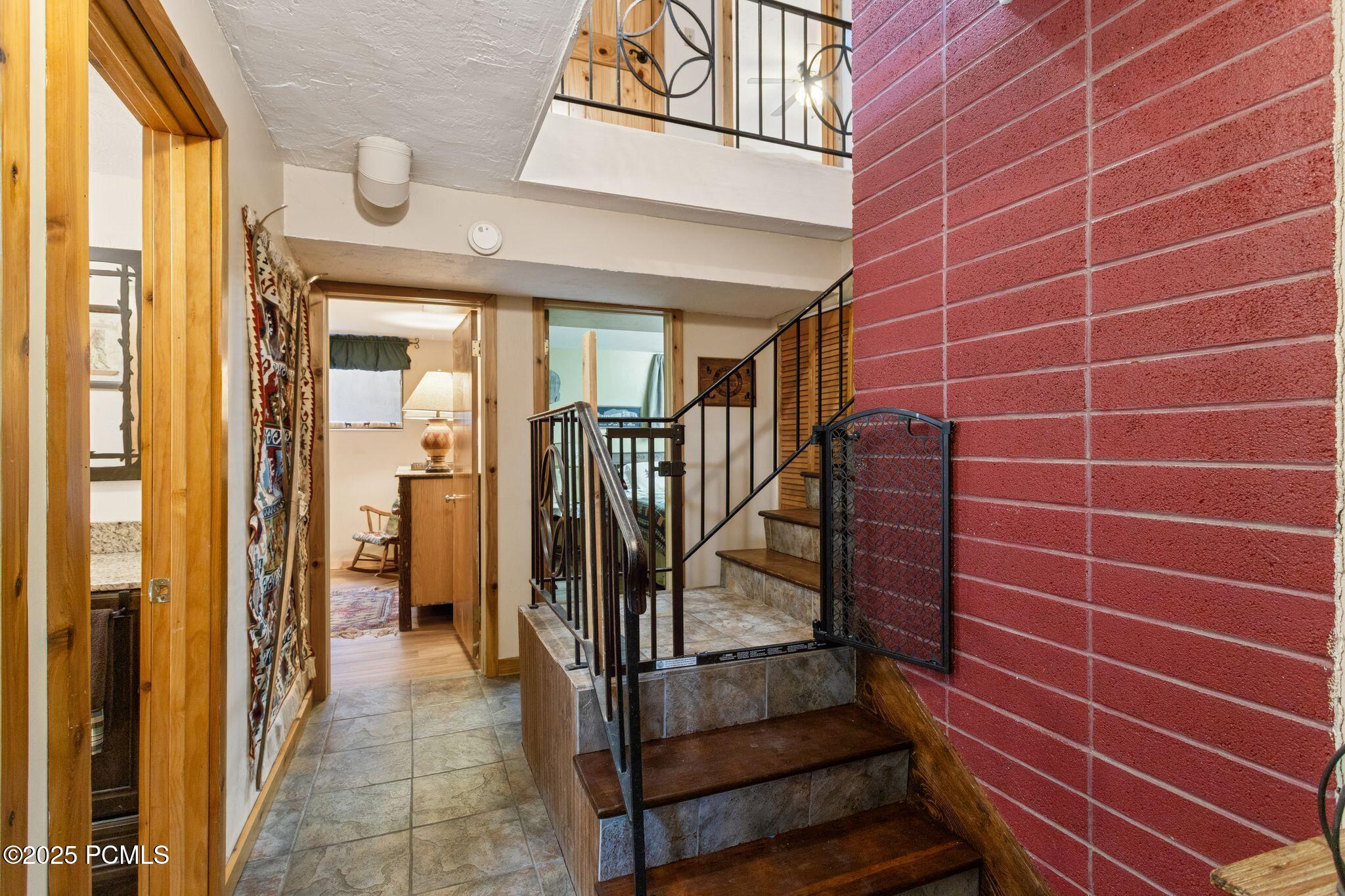 135 Crestview Drive