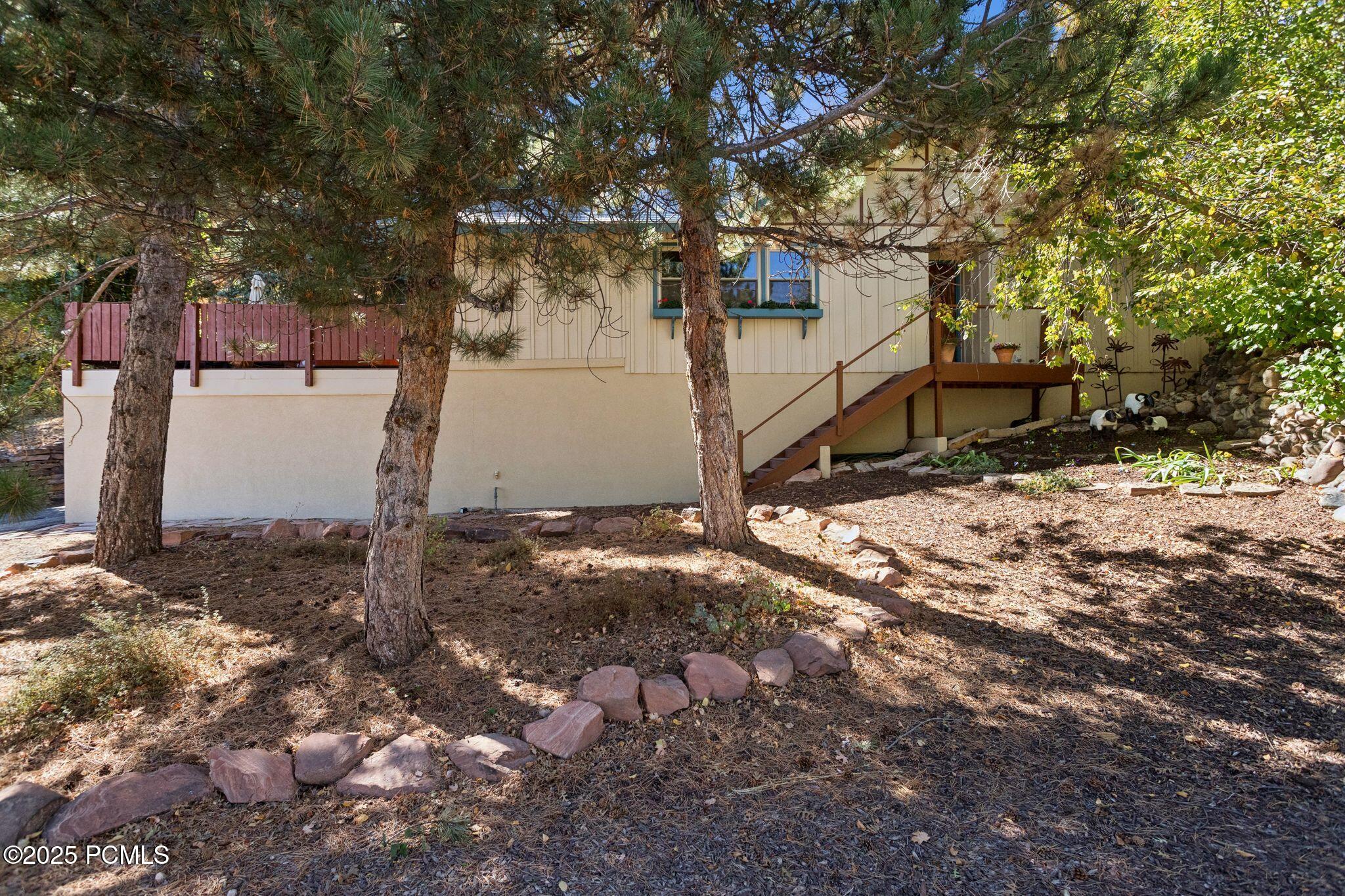 135 Crestview Drive