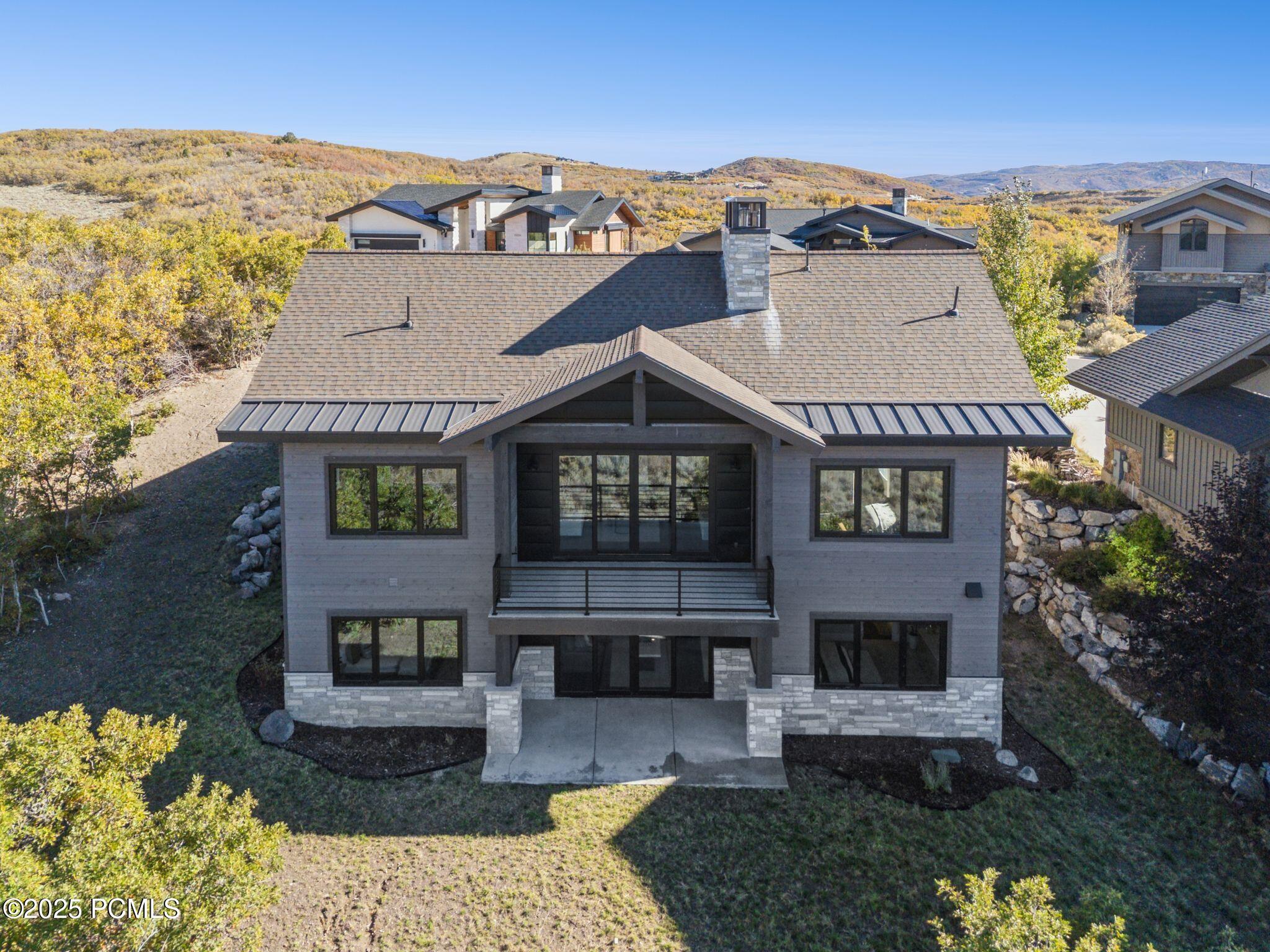 1385 E Lasso Trail