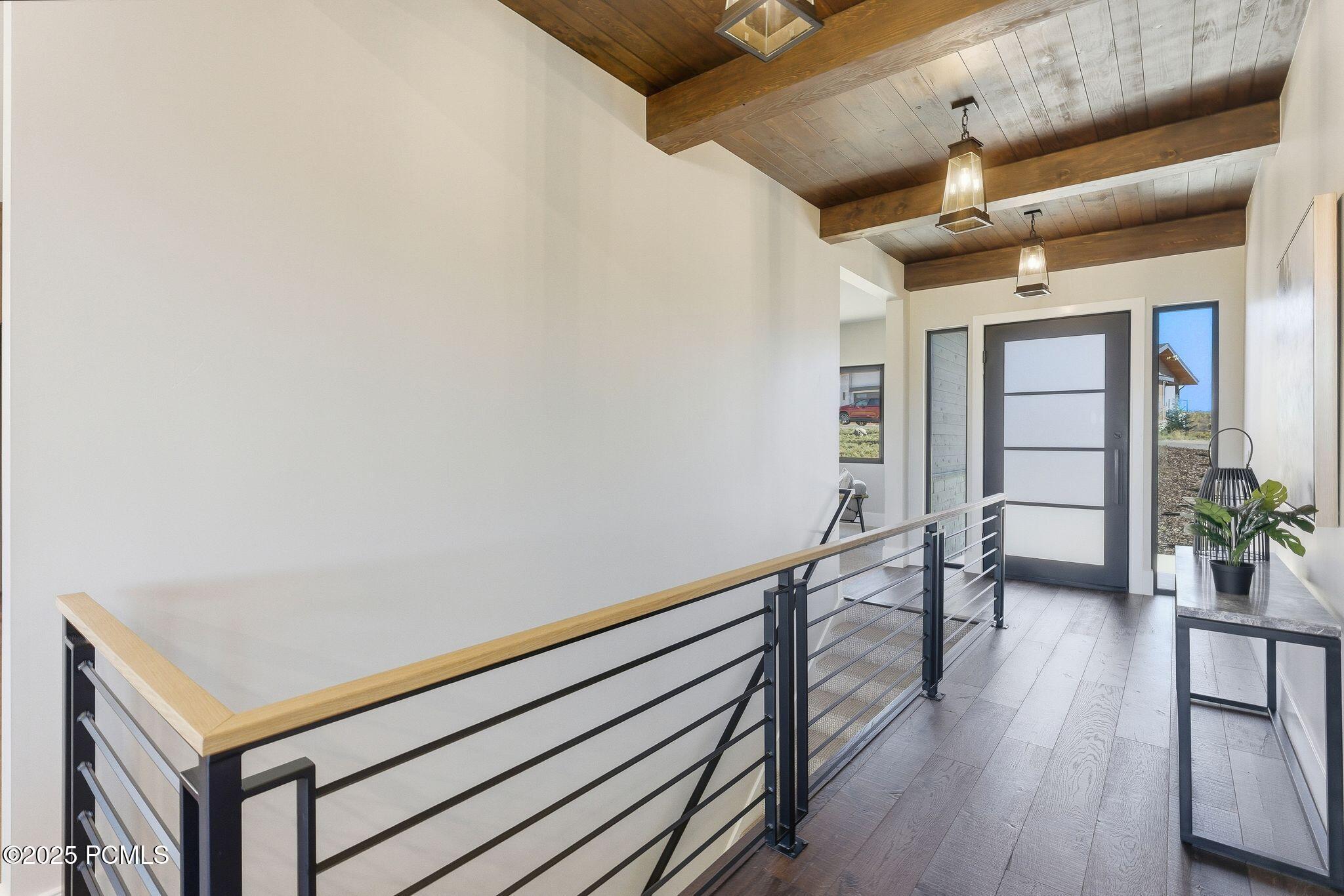 1385 E Lasso Trail