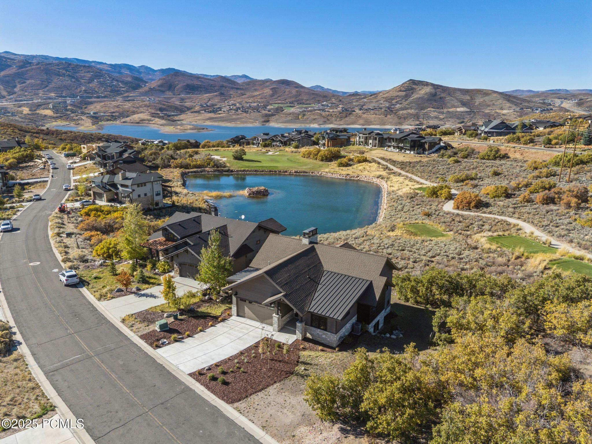 1385 E Lasso Trail