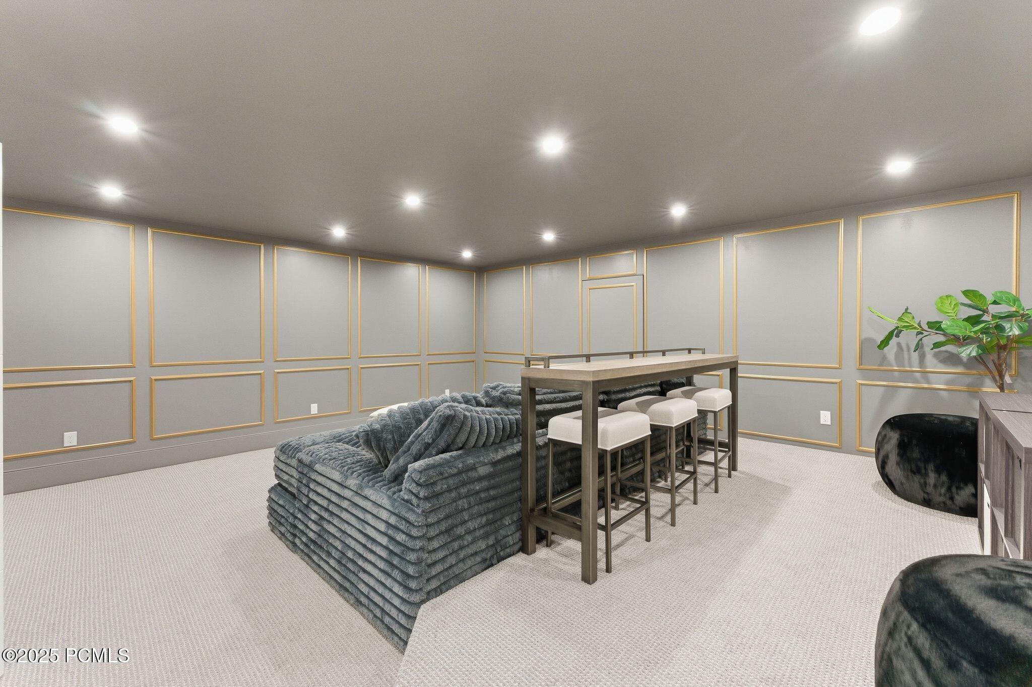 1385 E Lasso Trail
