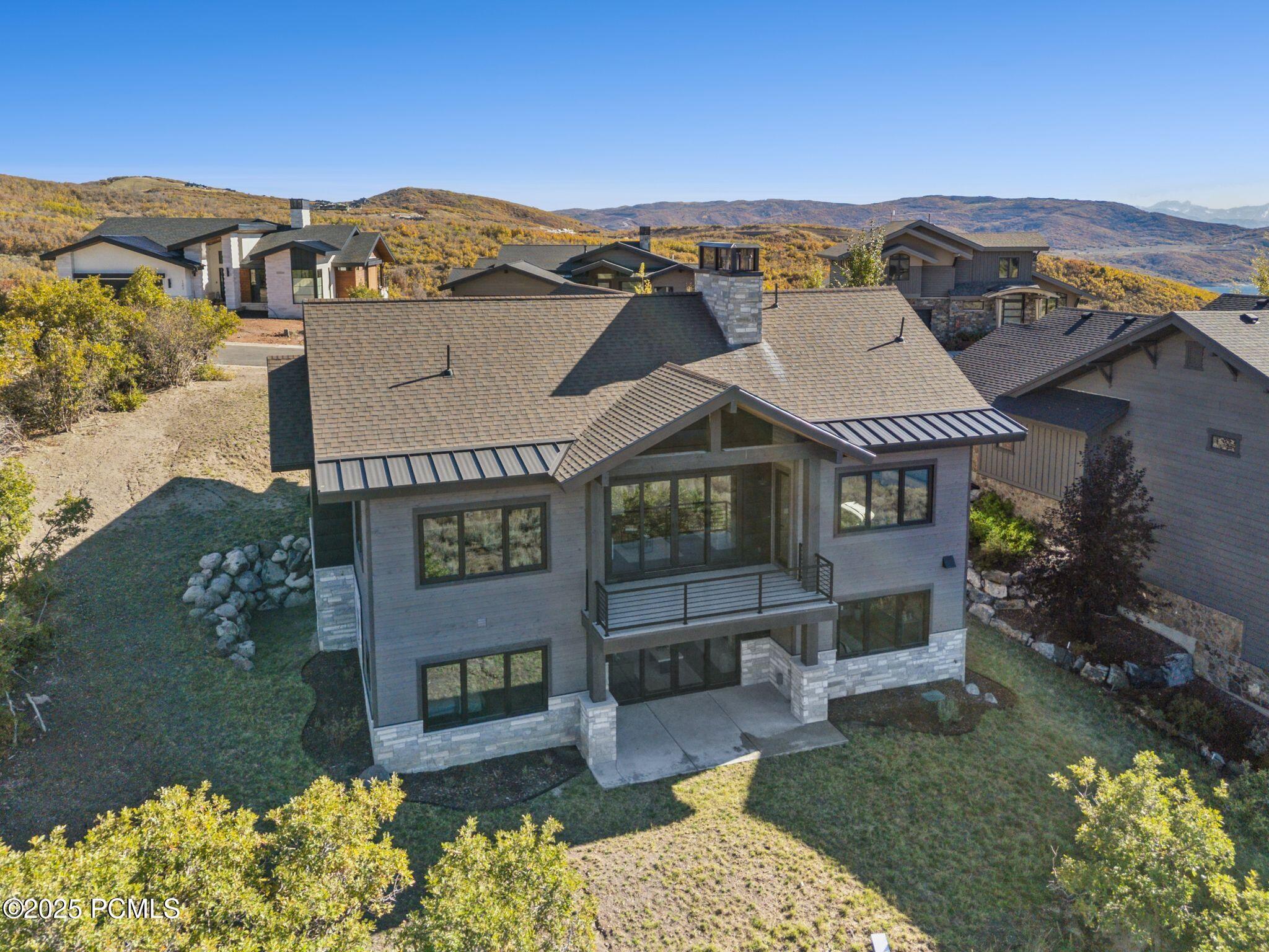1385 E Lasso Trail