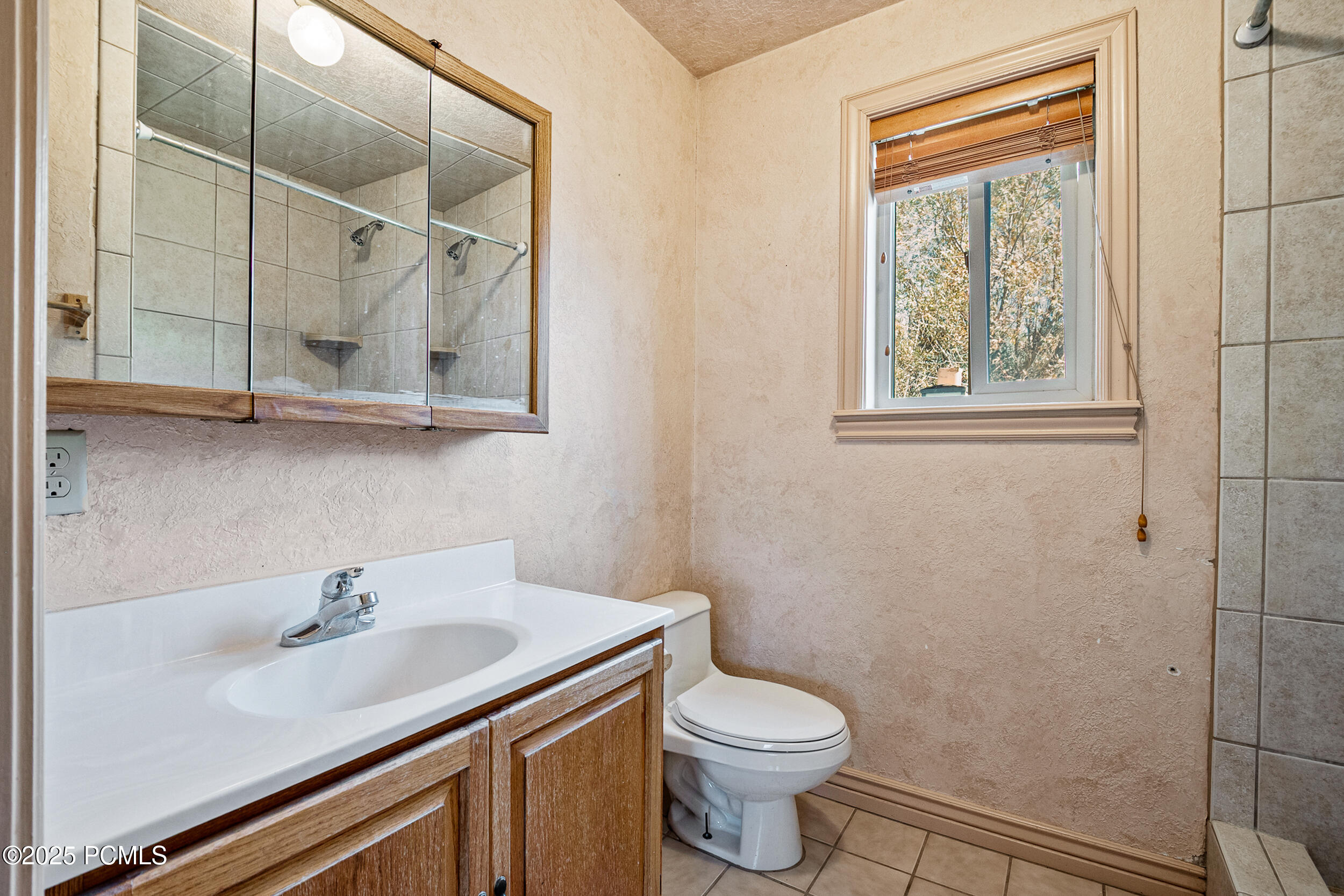 5661 N State Road 32, Peoa