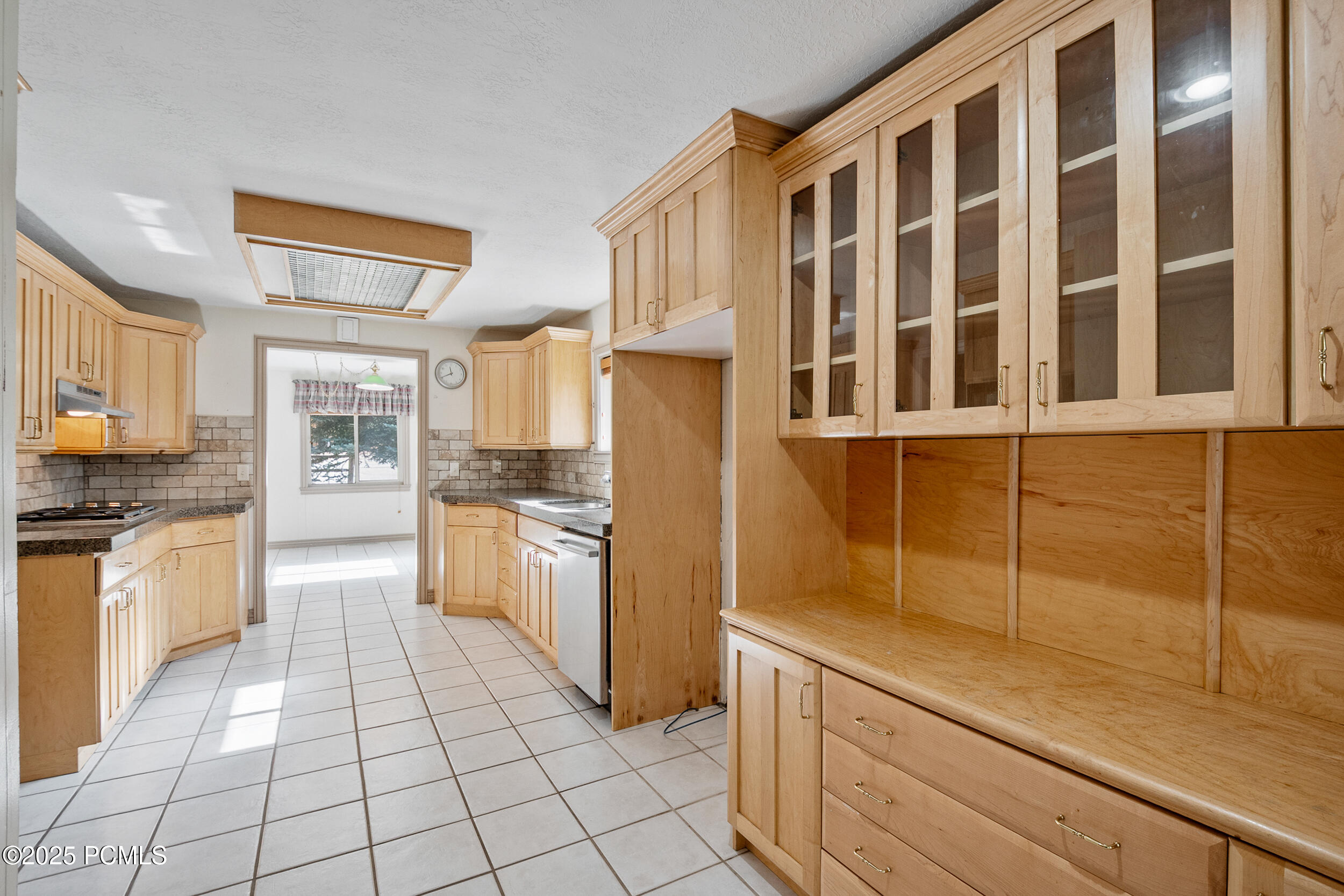 5661 N State Road 32, Peoa