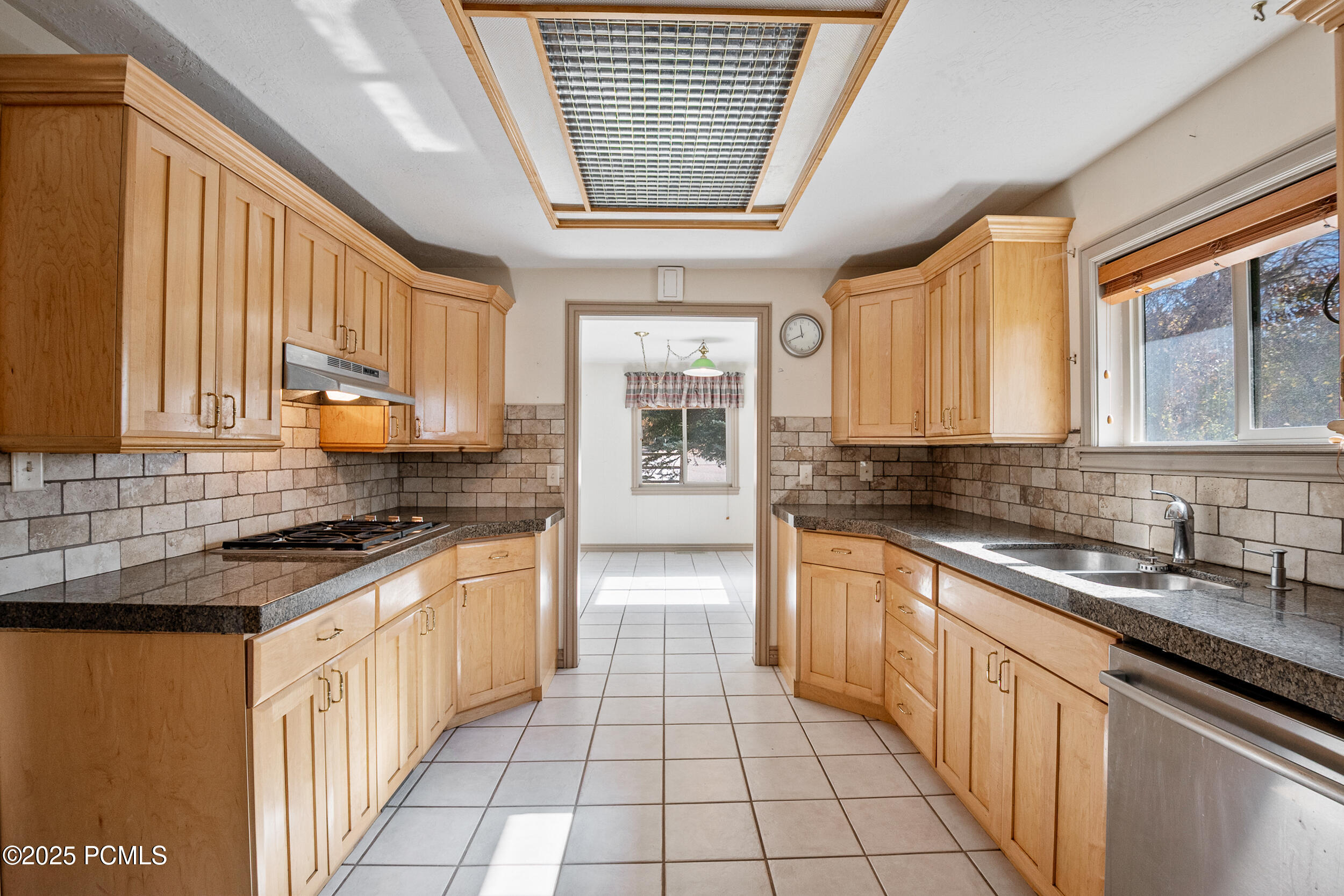 5661 N State Road 32, Peoa