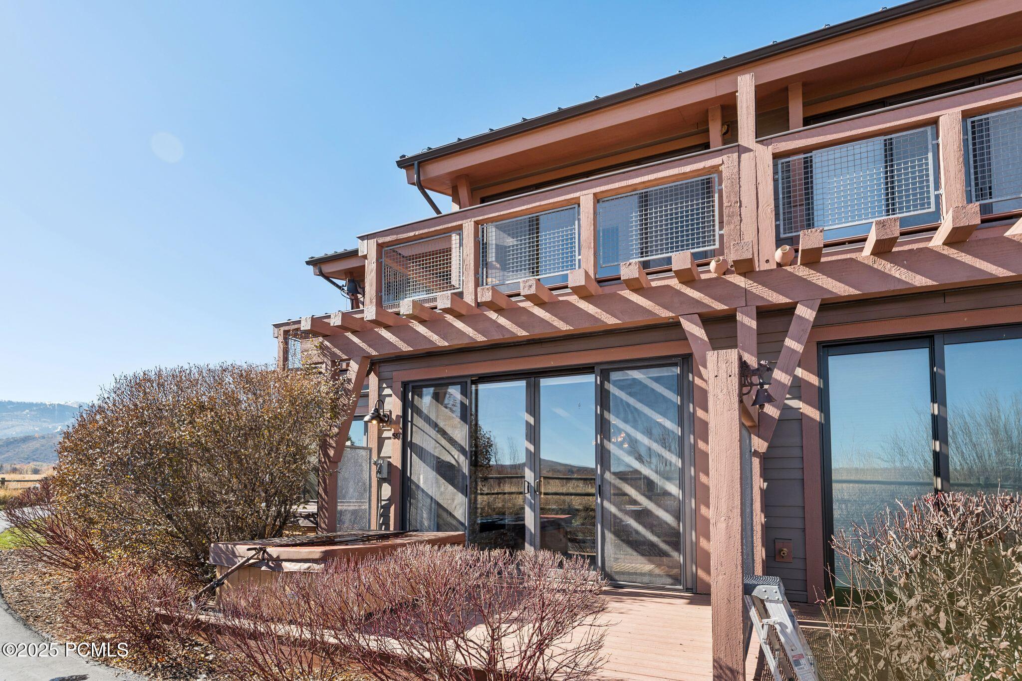 6056 S Park Lane, 59