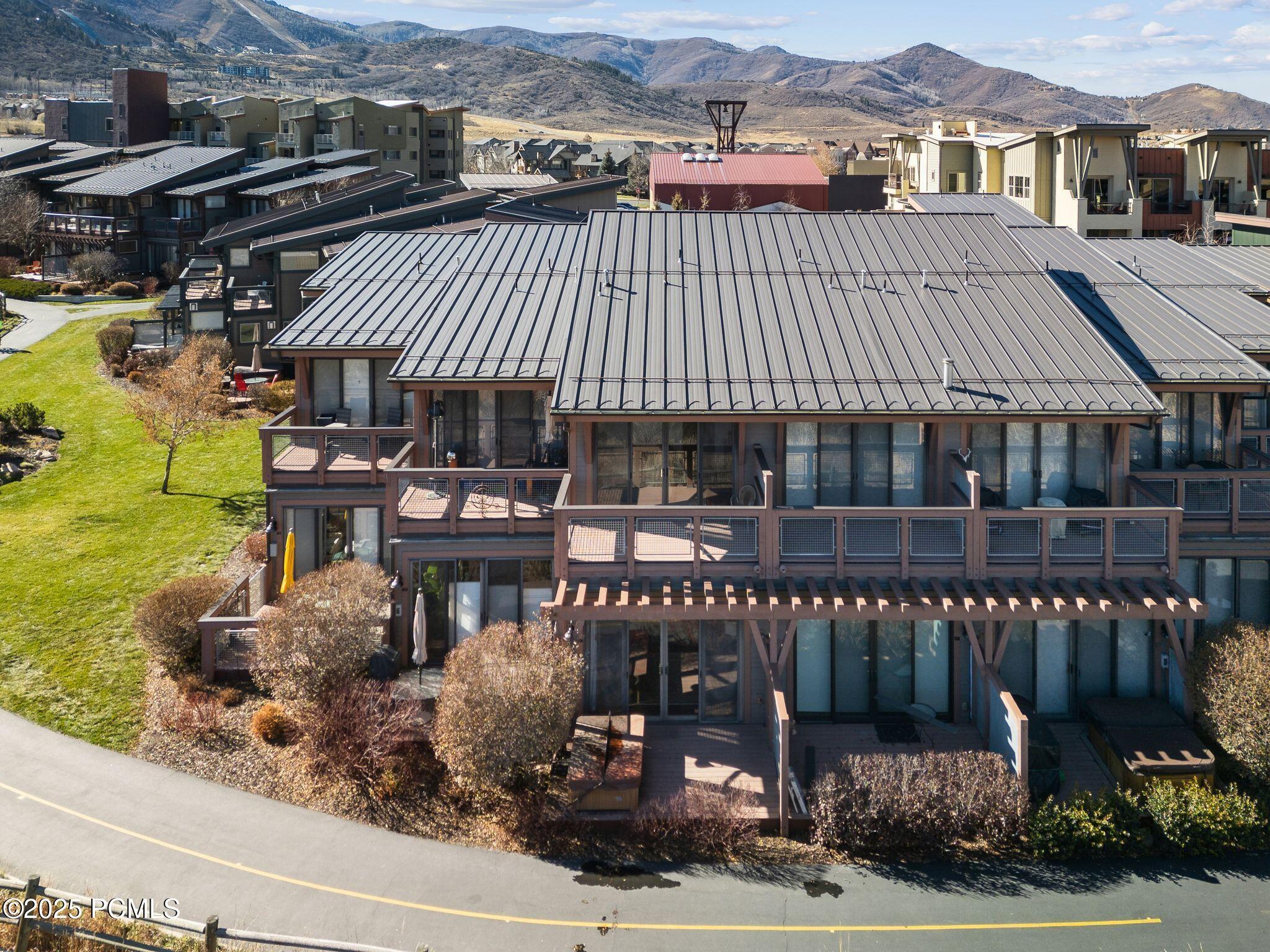 6056 S Park Lane, 59