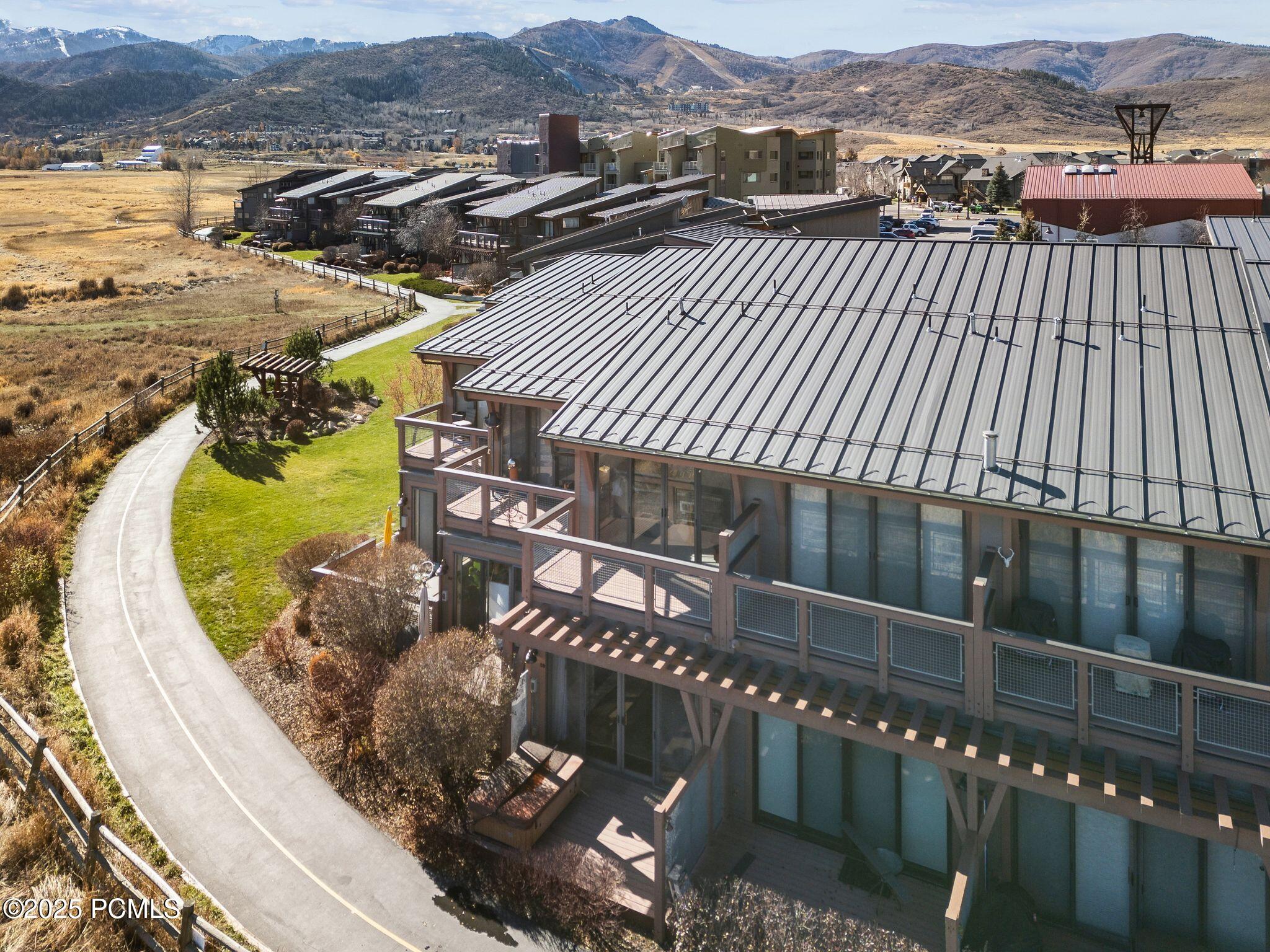 6056 S Park Lane, 59