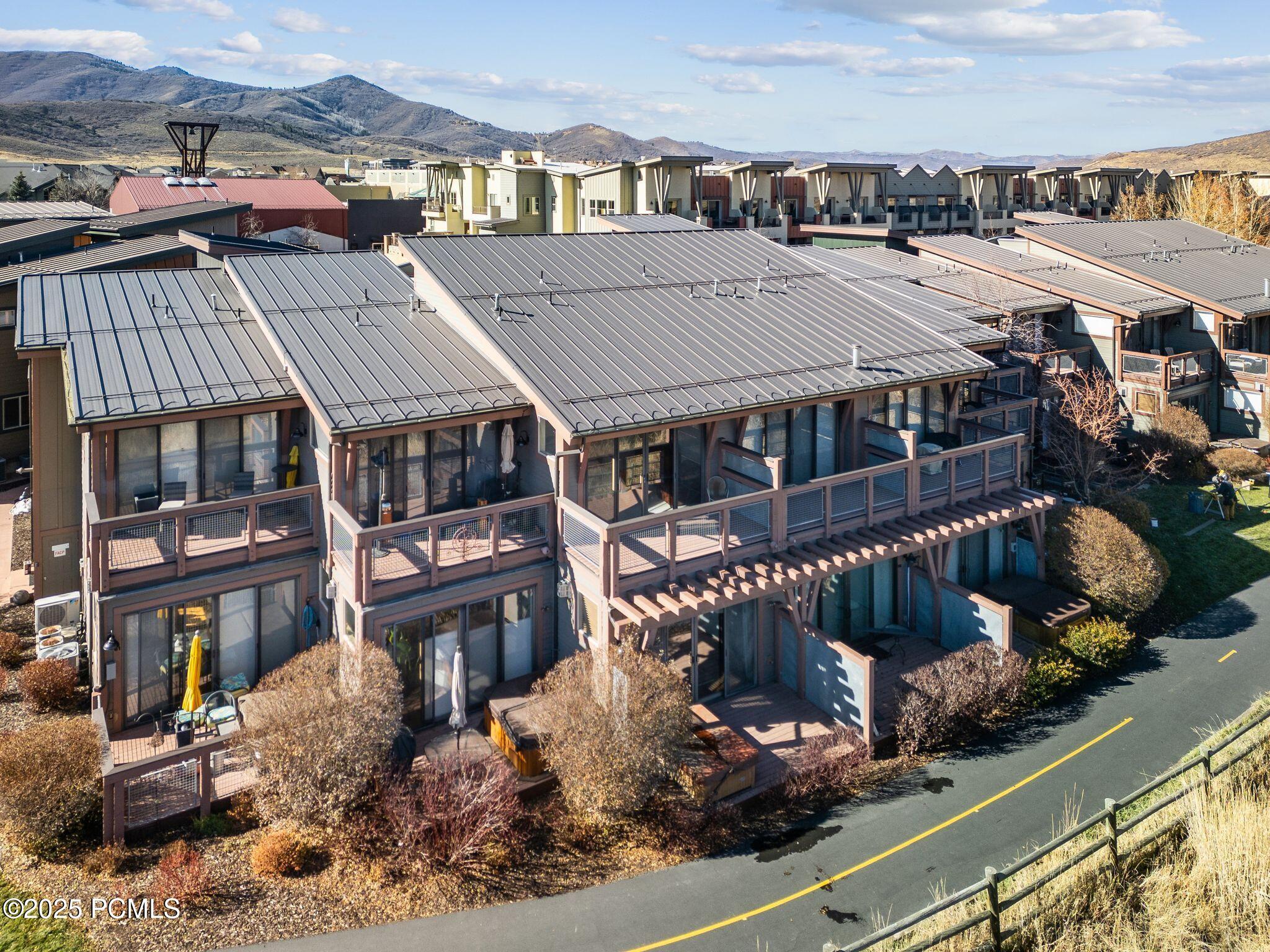 6056 S Park Lane, 59